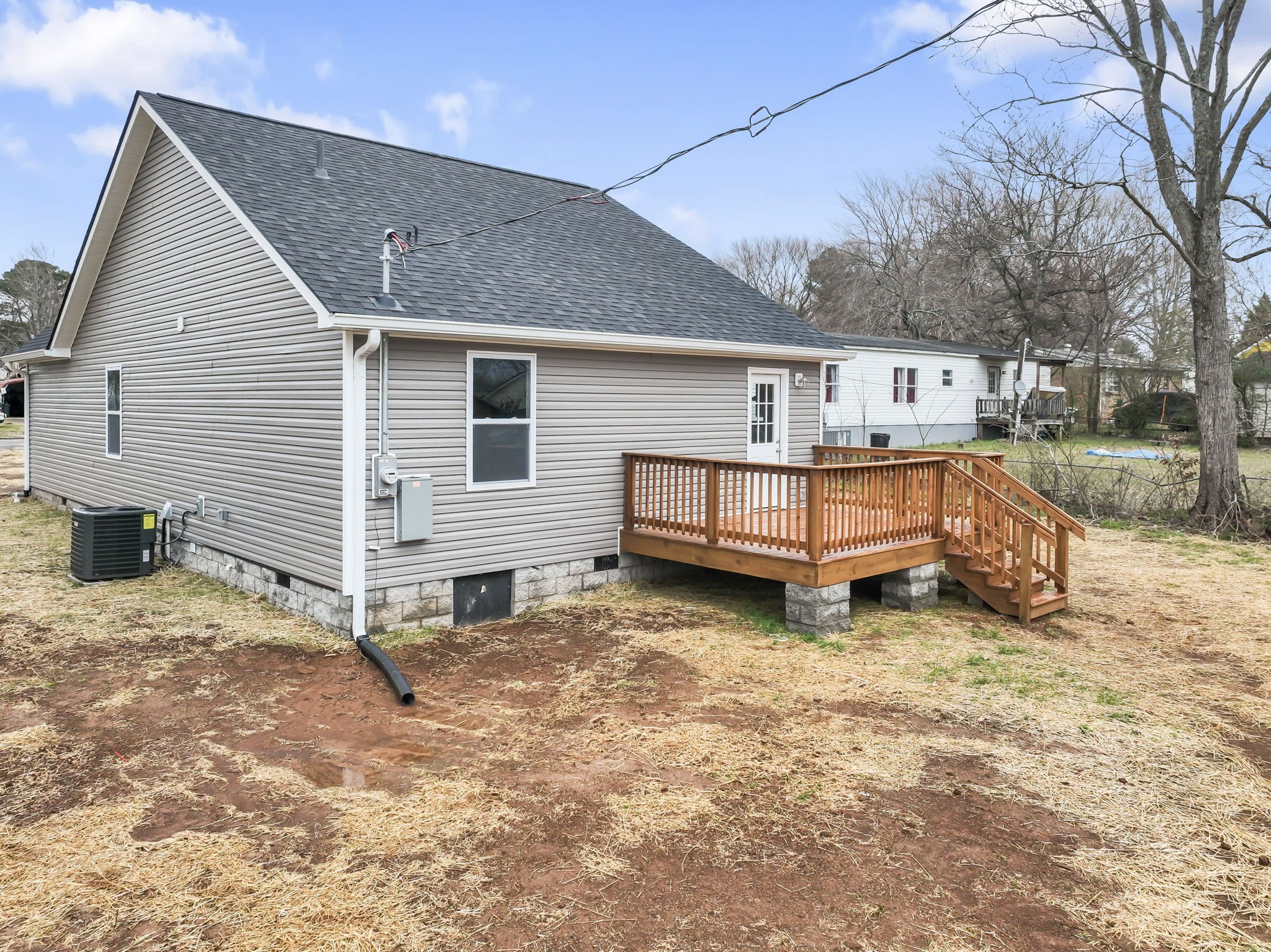 329 Simpson St