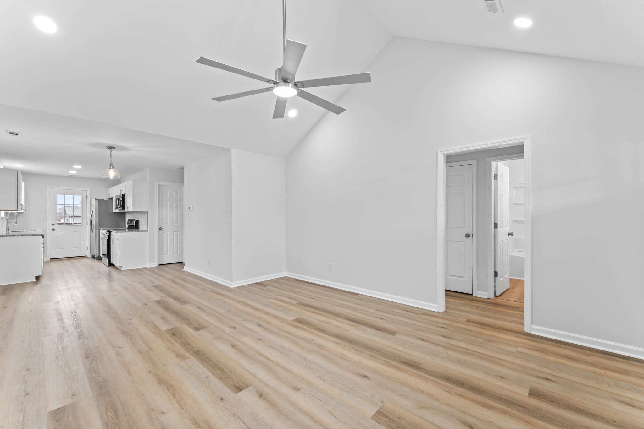 329 Simpson St