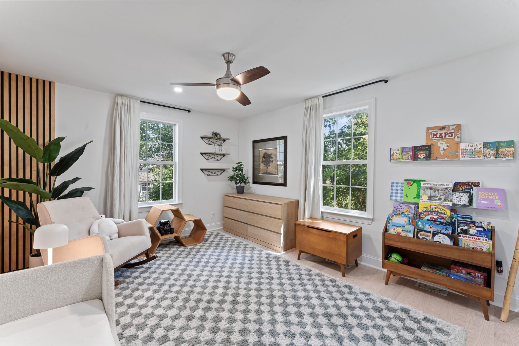 1023 Maplewood Pl
