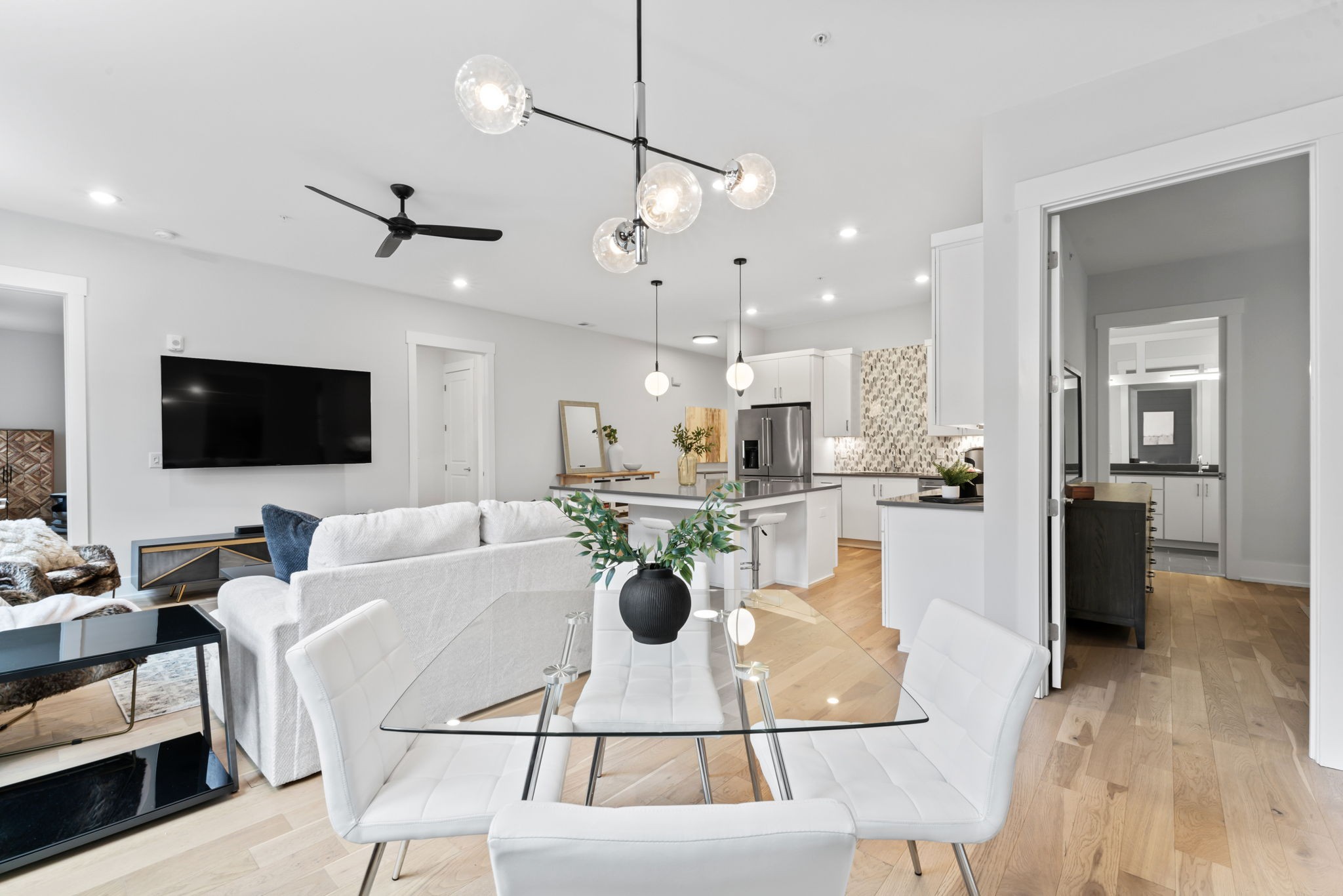 119 Acklen Park Dr Unit: 101