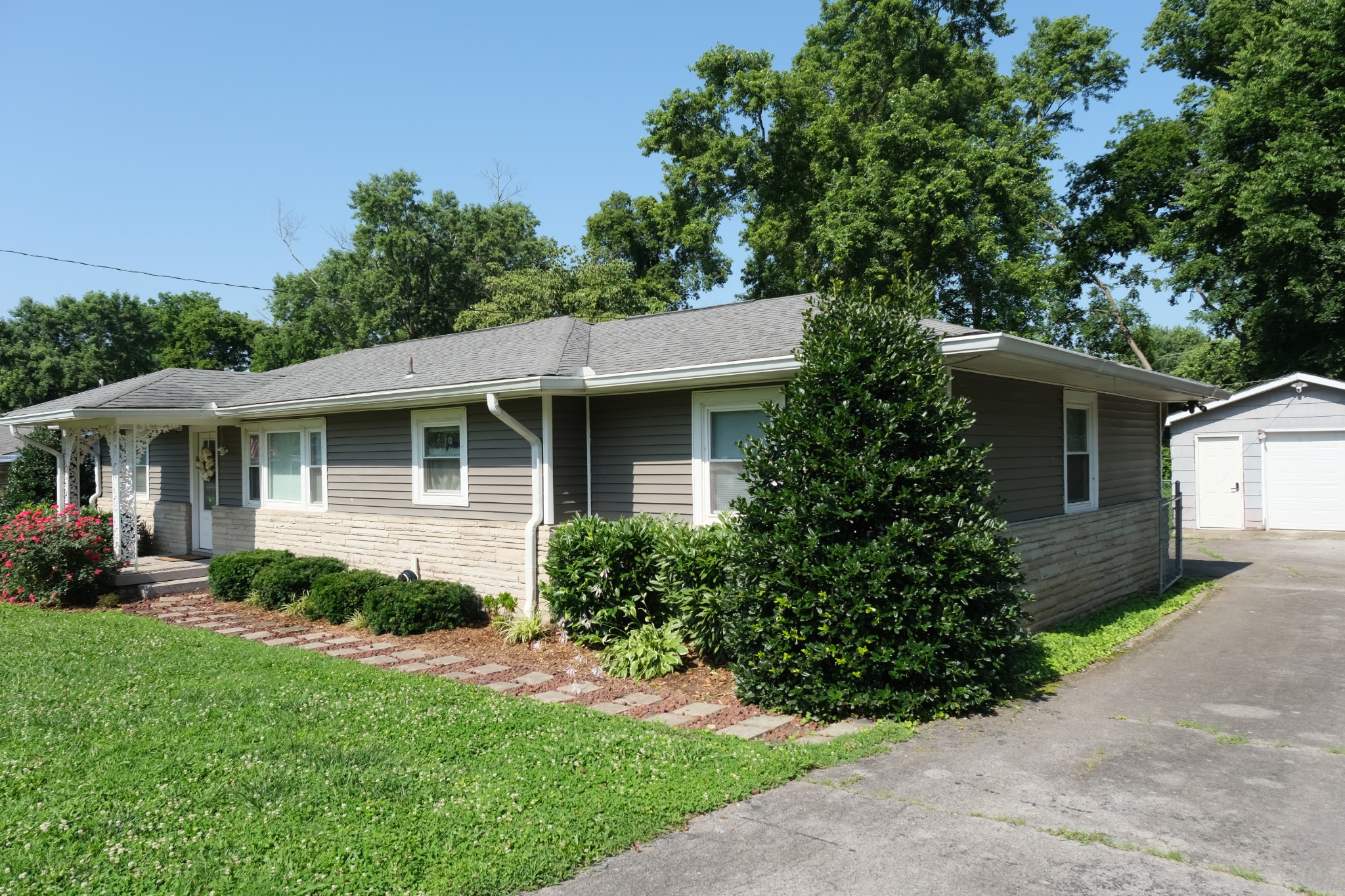 820 Spencer Ave