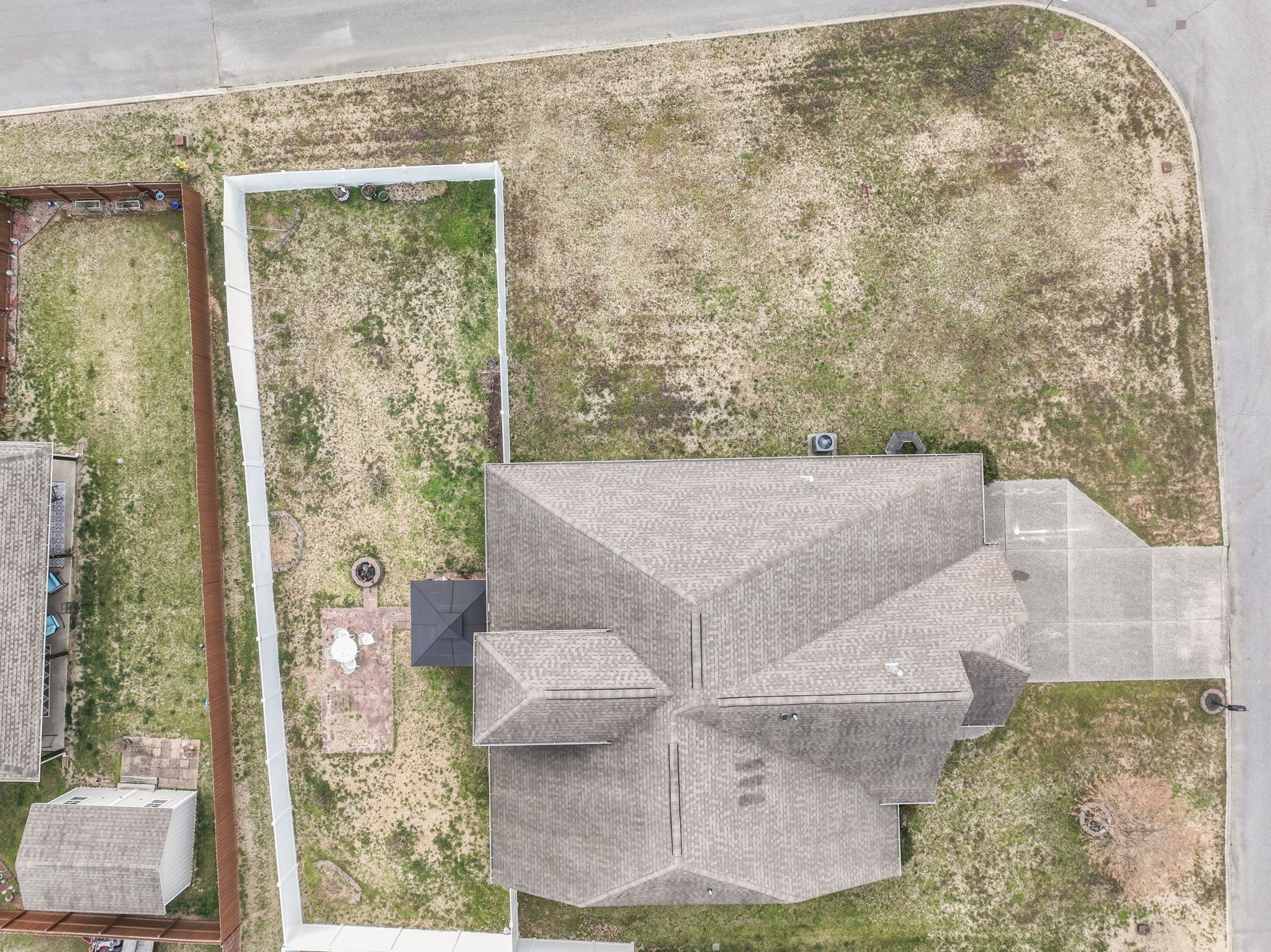 1060 Campbell Ave