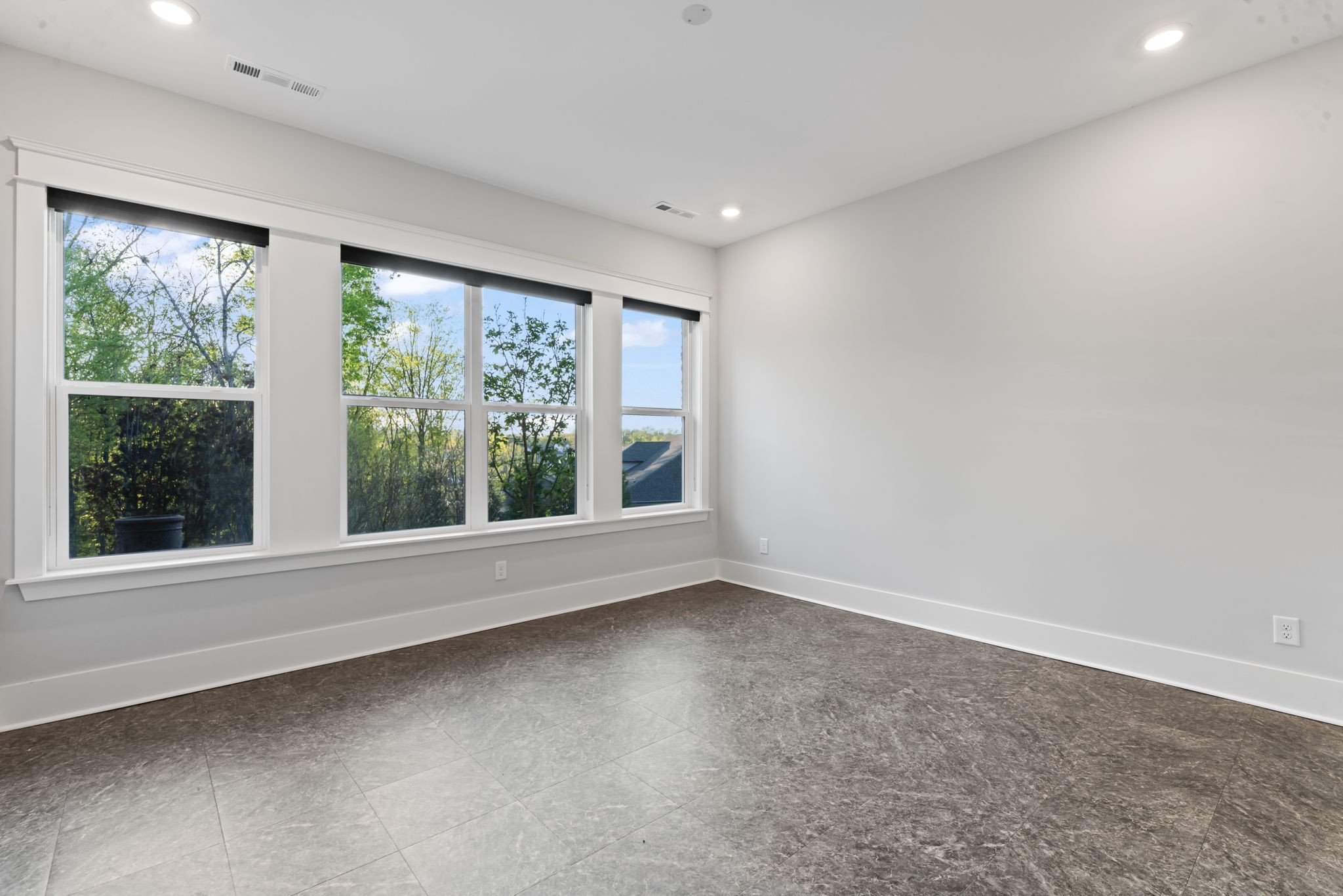 130 Brooksbank Dr