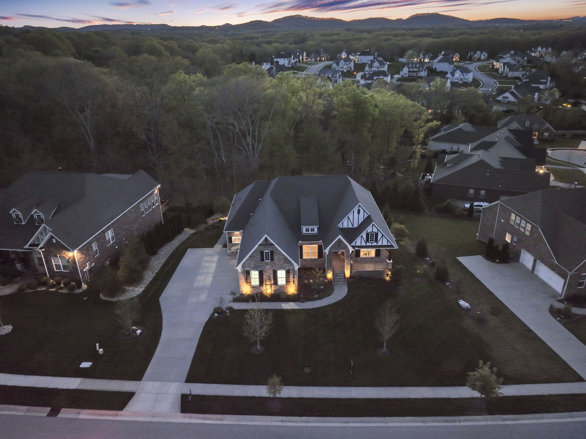130 Brooksbank Dr