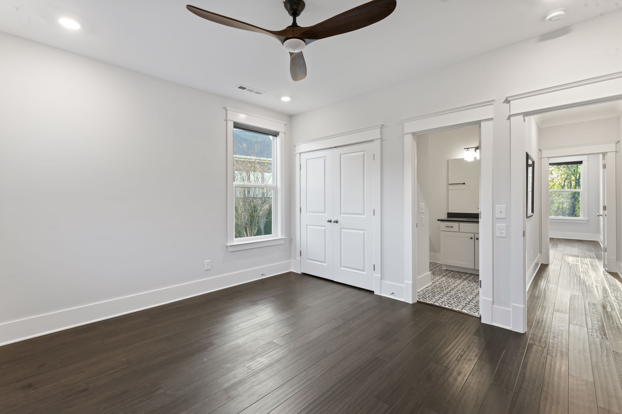 130 Brooksbank Dr
