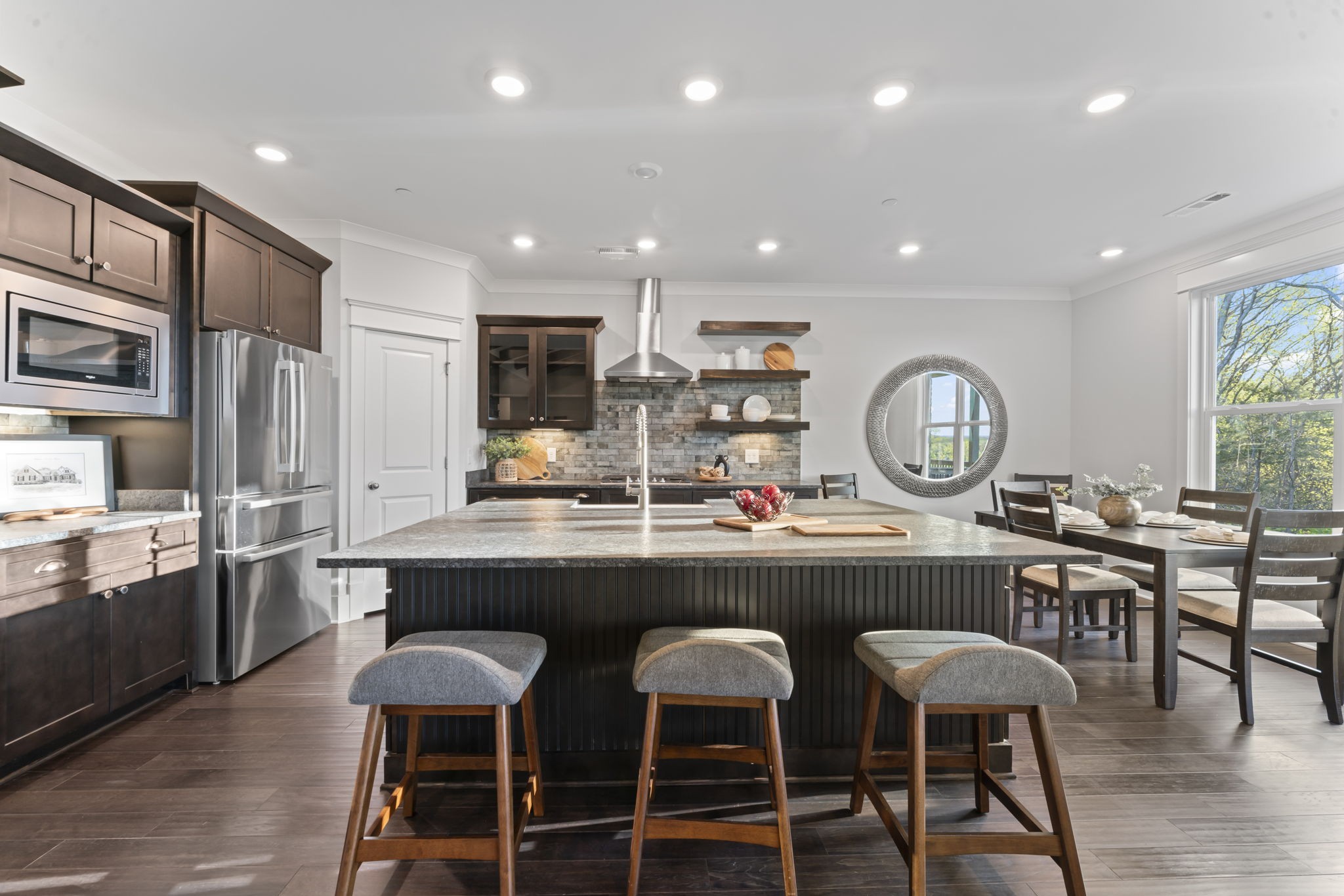 130 Brooksbank Dr