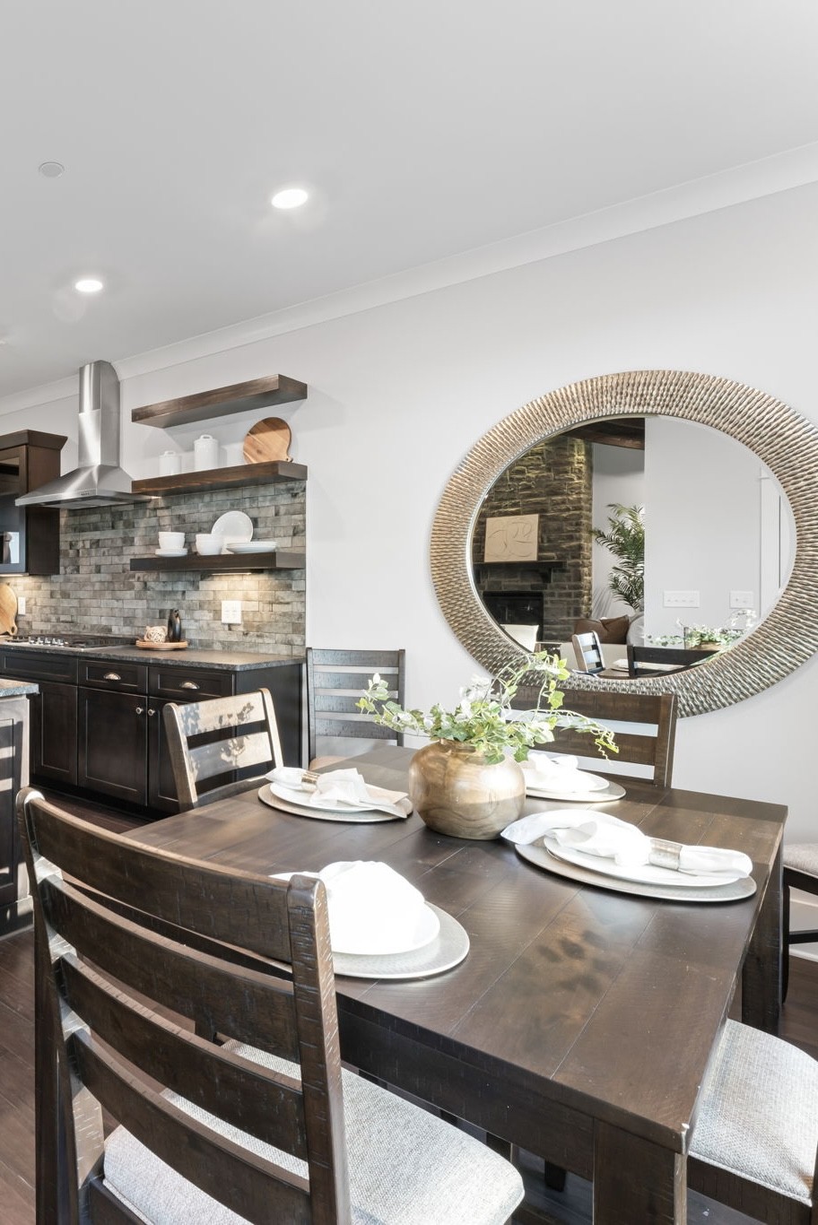 130 Brooksbank Dr