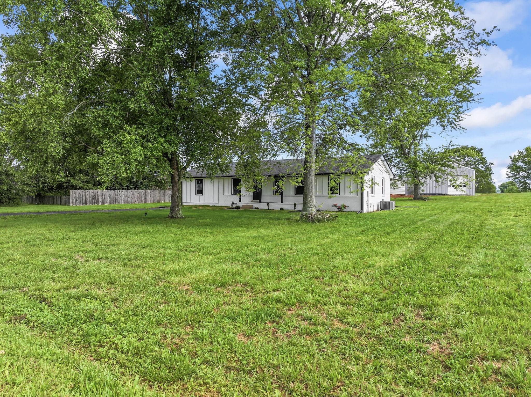 1950 Norton Rd