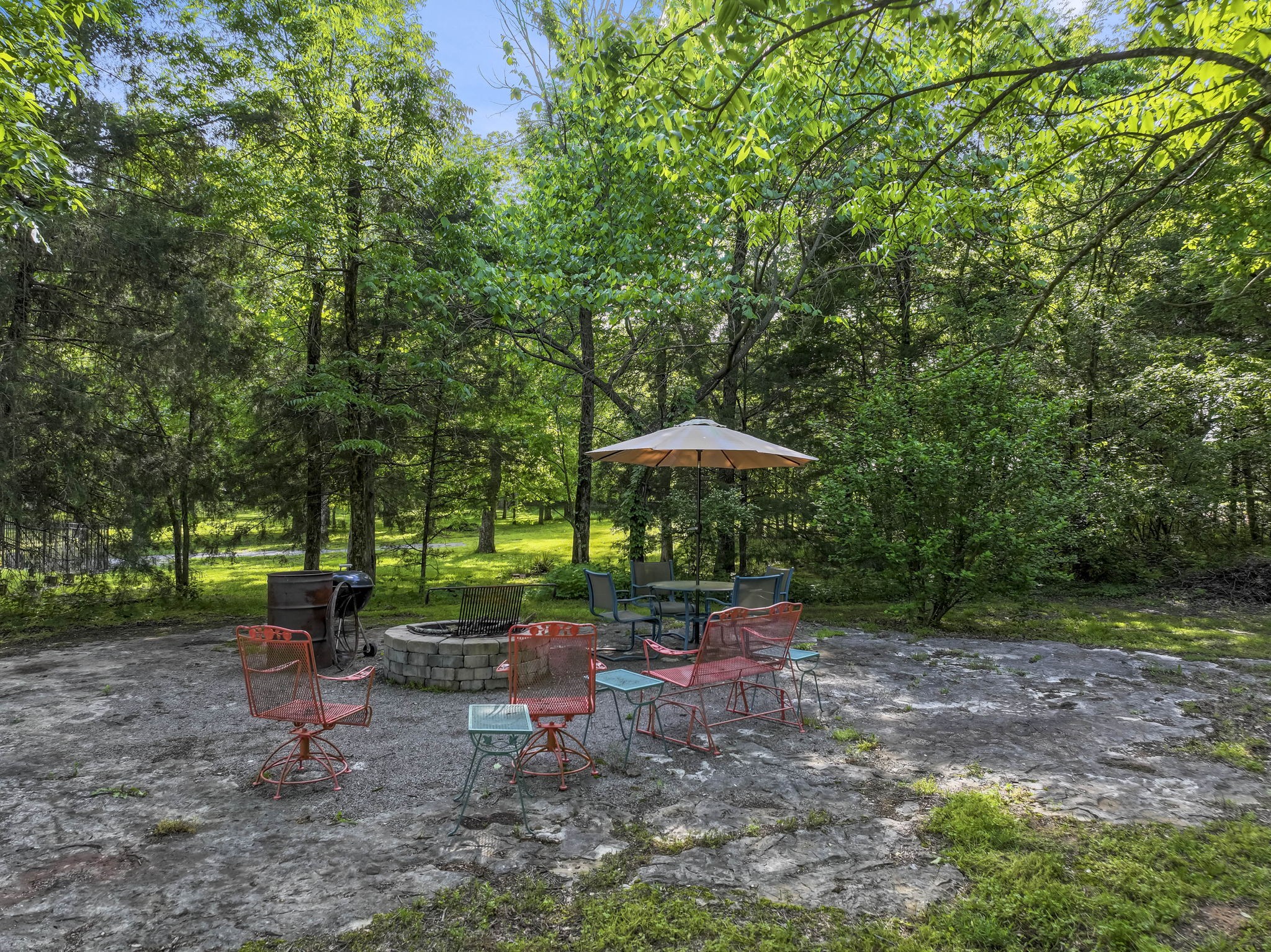 1116 Friendswood Ln