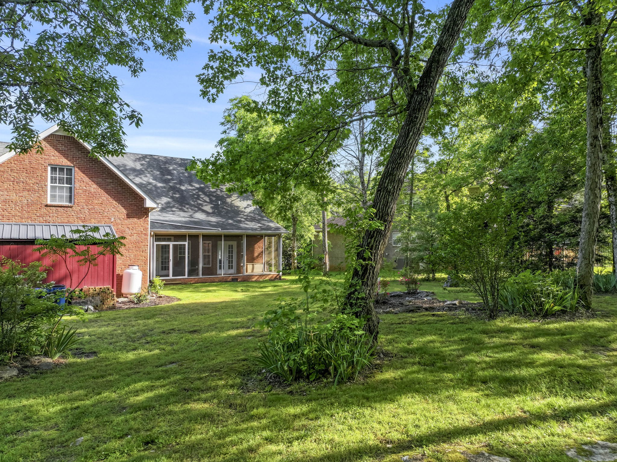 1116 Friendswood Ln