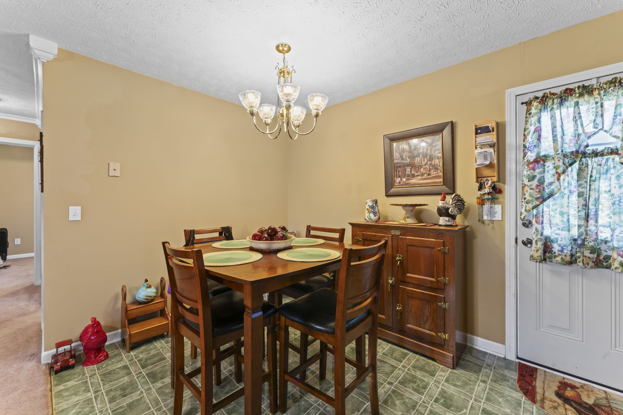 107 Avalon Dr