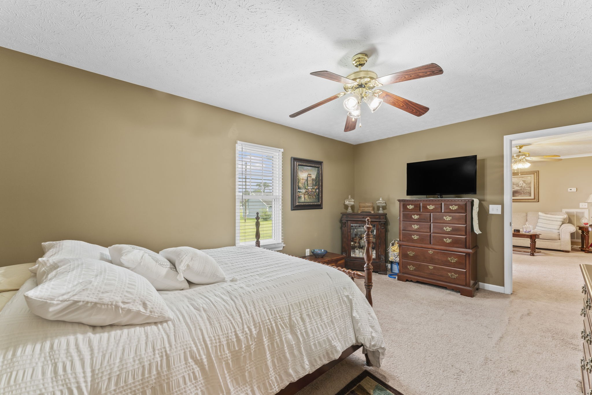 107 Avalon Dr