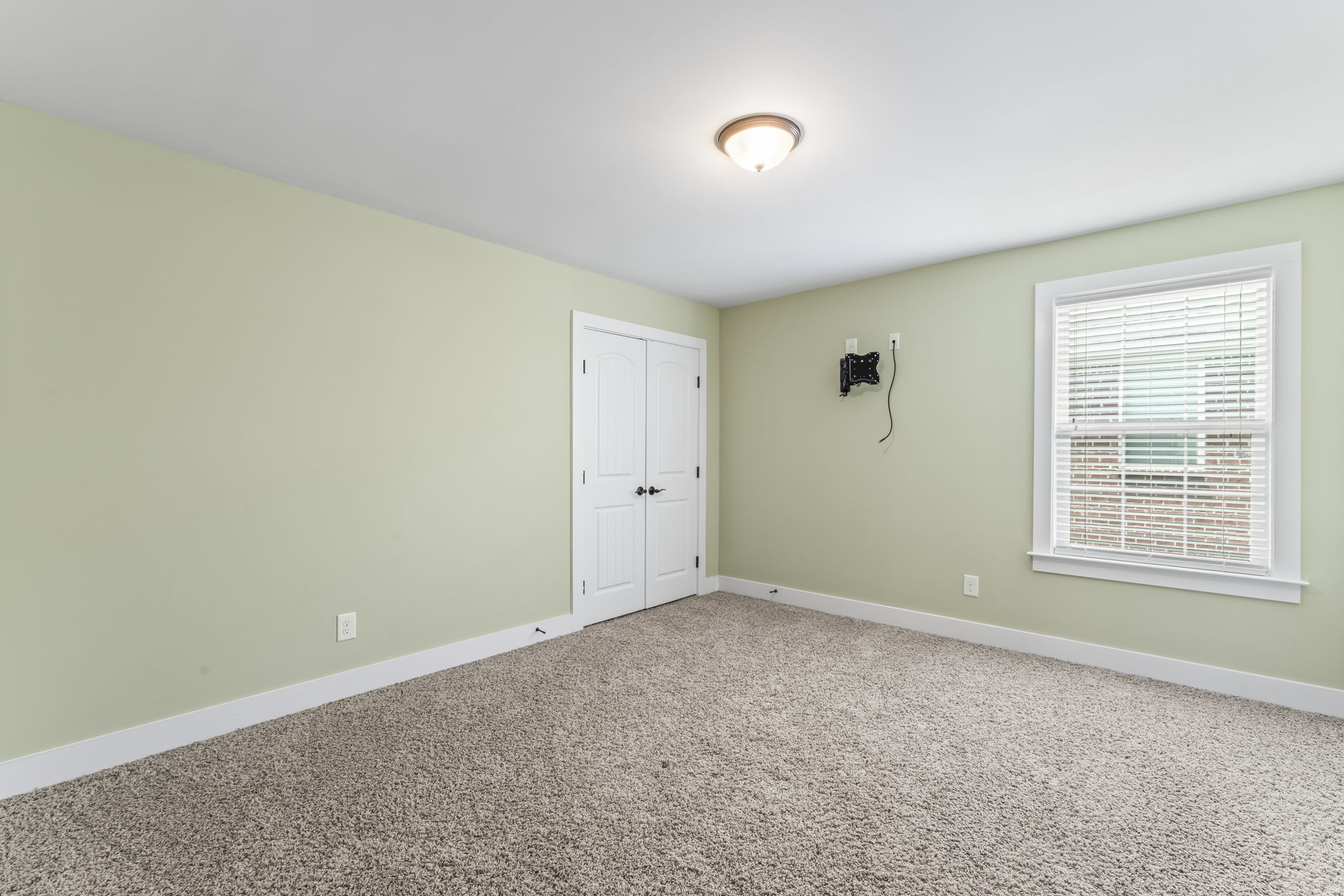 1039 Baxter Ln
