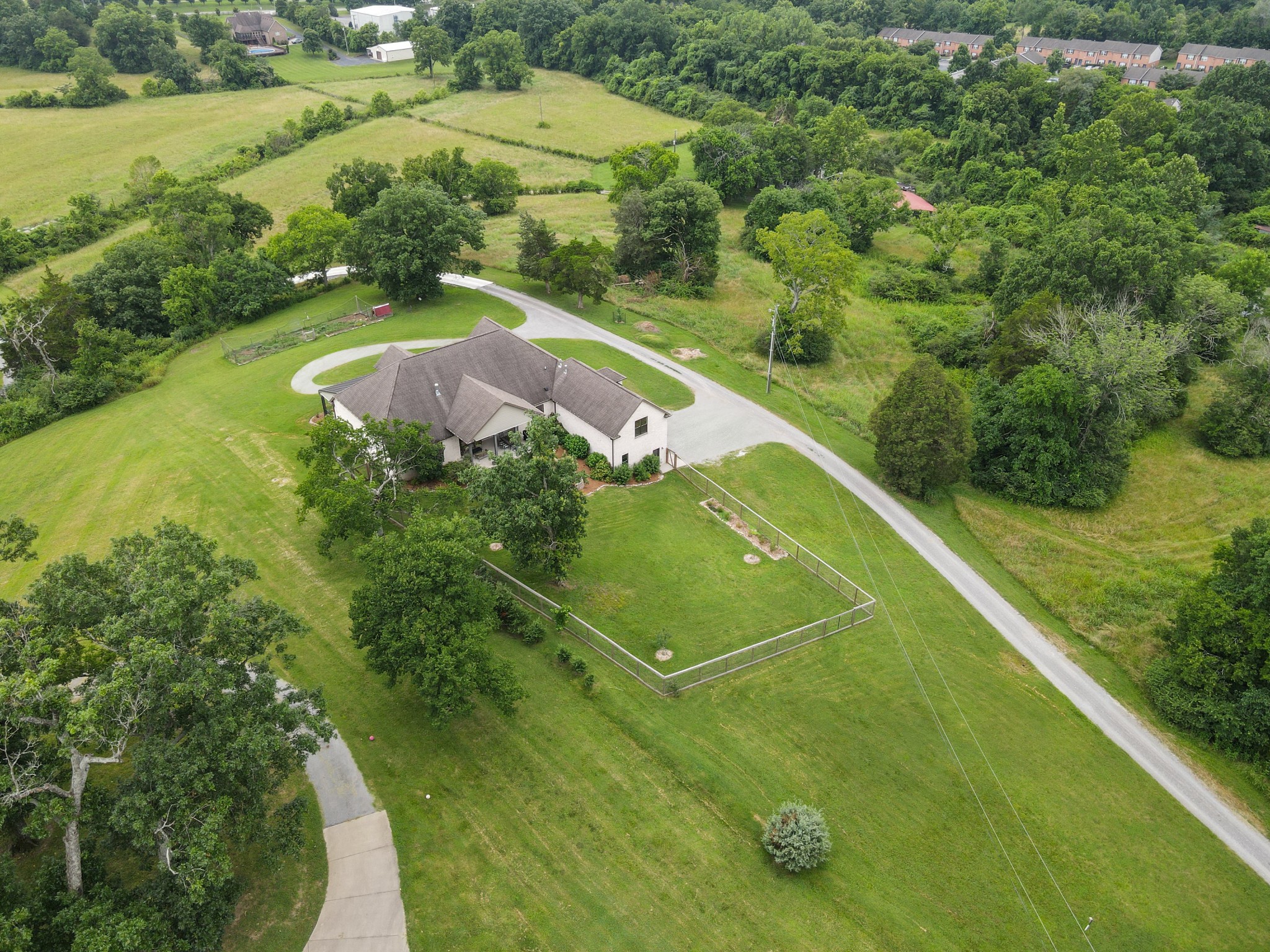 1135D Center Point Rd