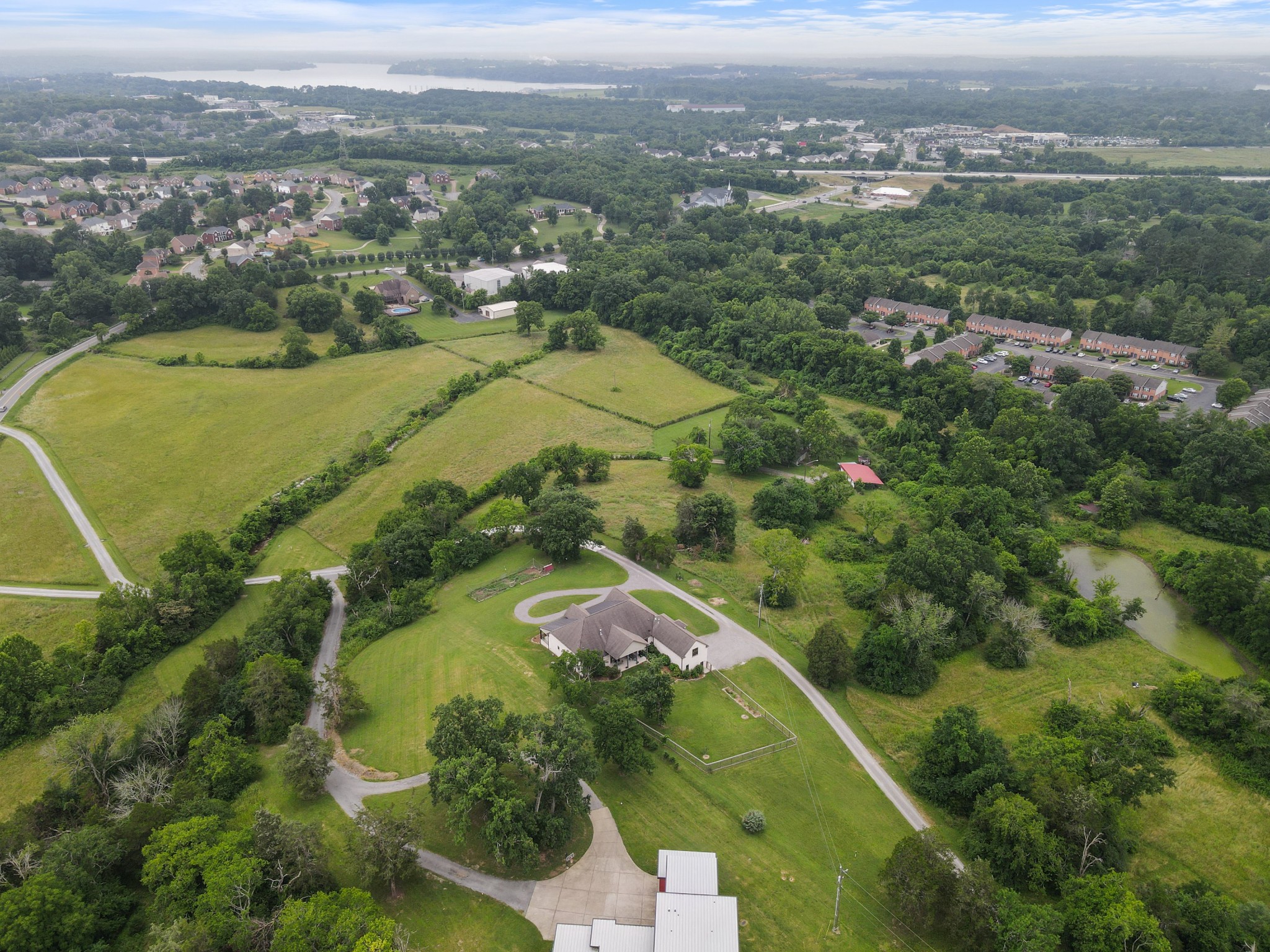 1135D Center Point Rd