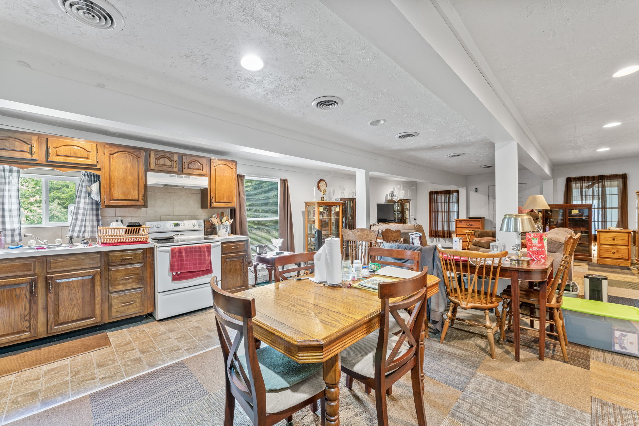 1393 Mount Herman Rd