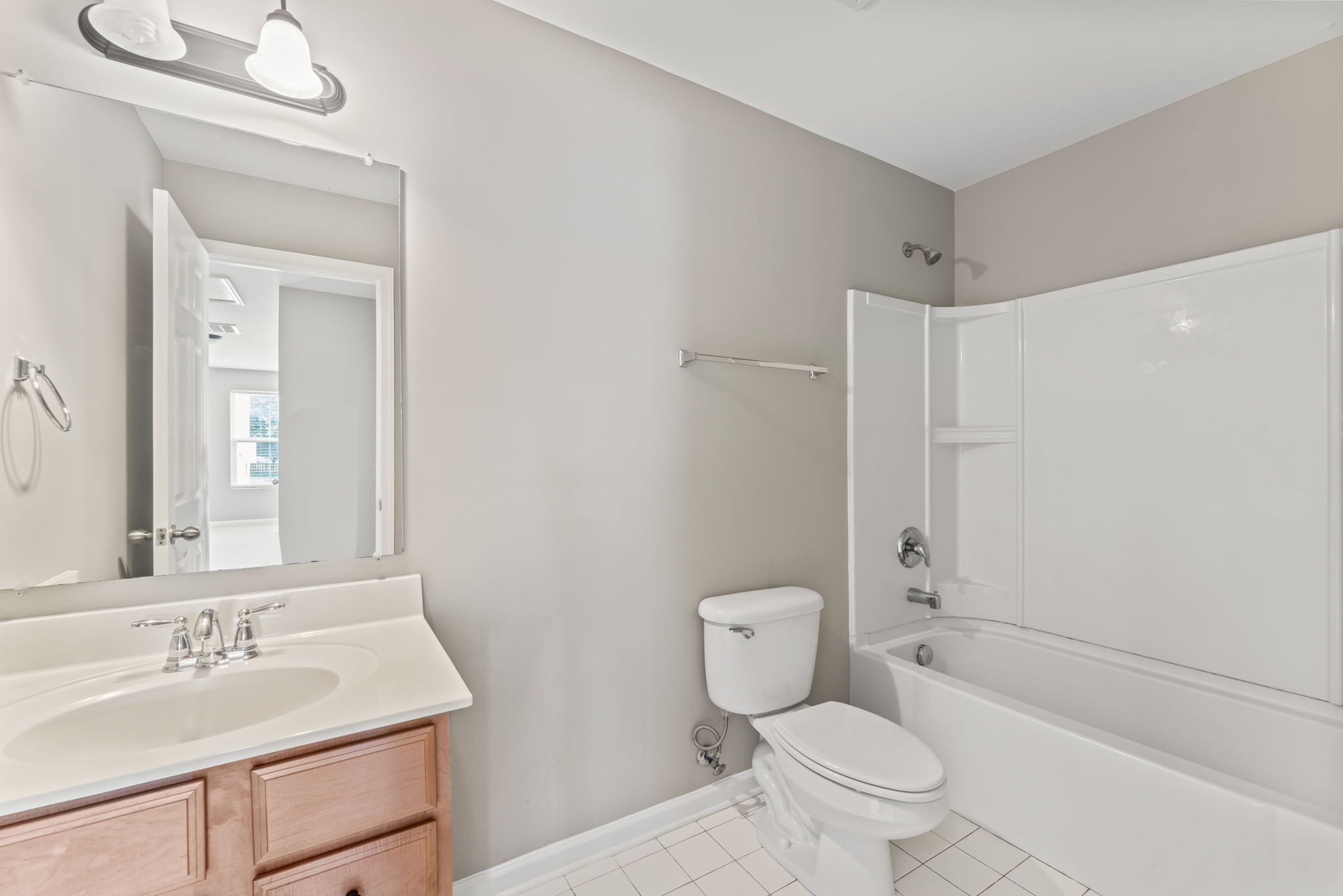 916 Holgate Ct