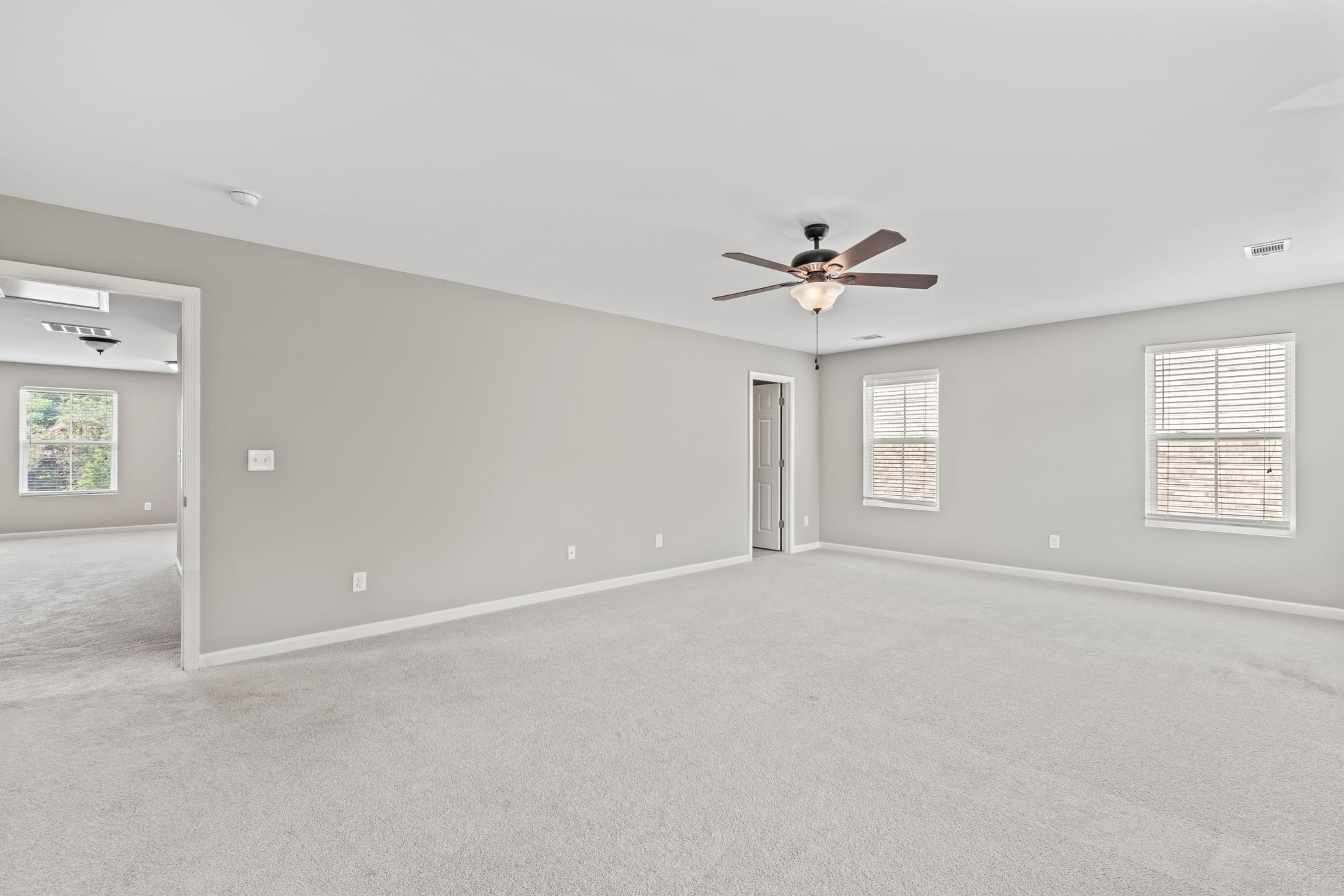 916 Holgate Ct