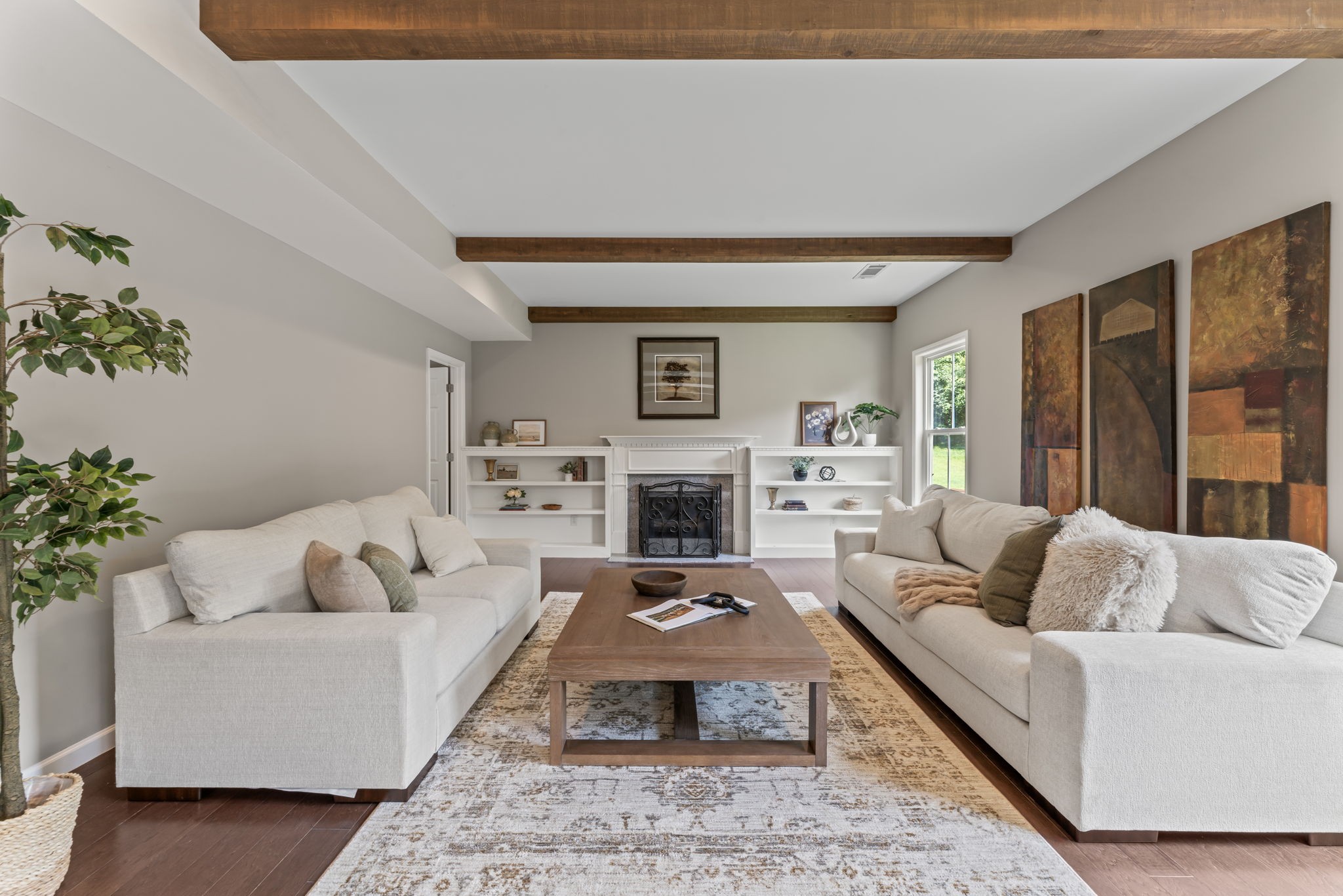 916 Holgate Ct