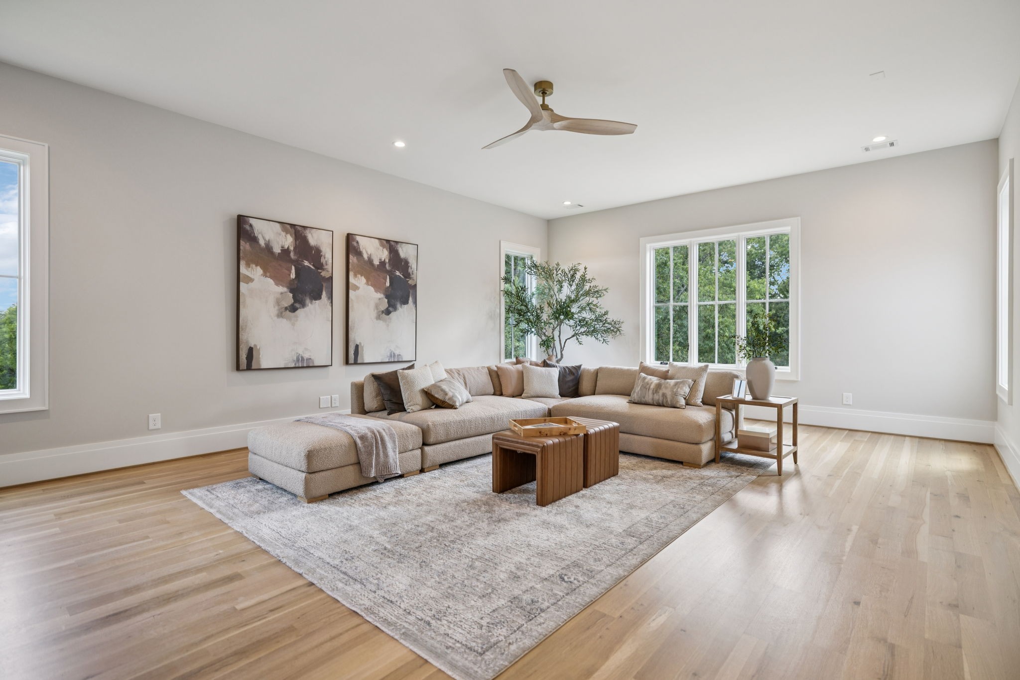 853 Belton Dr