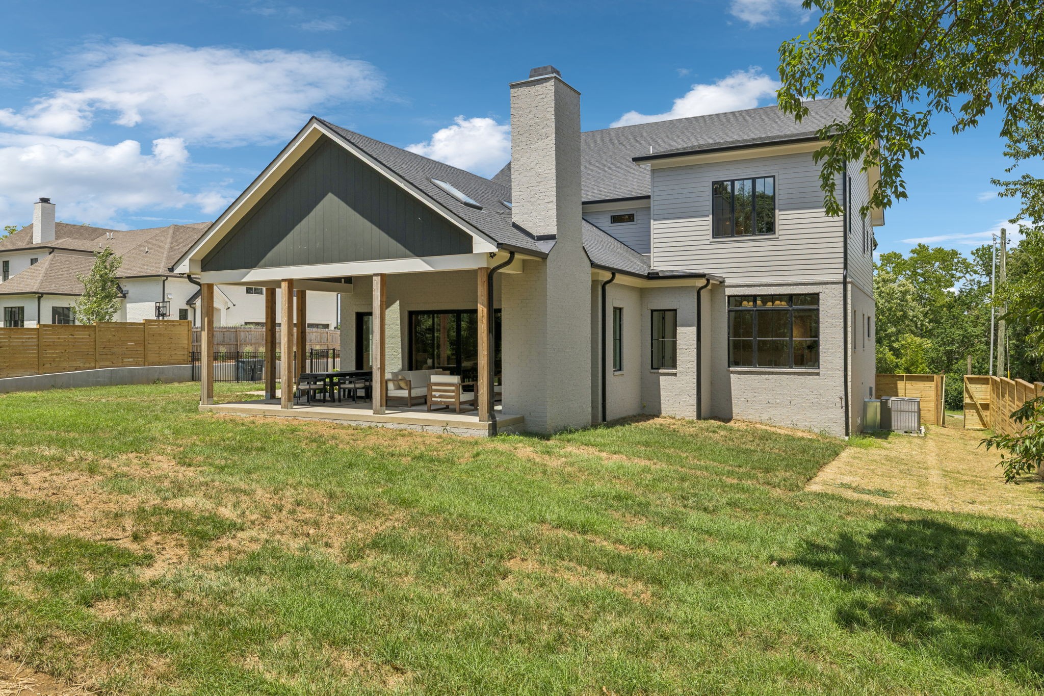 853 Belton Dr