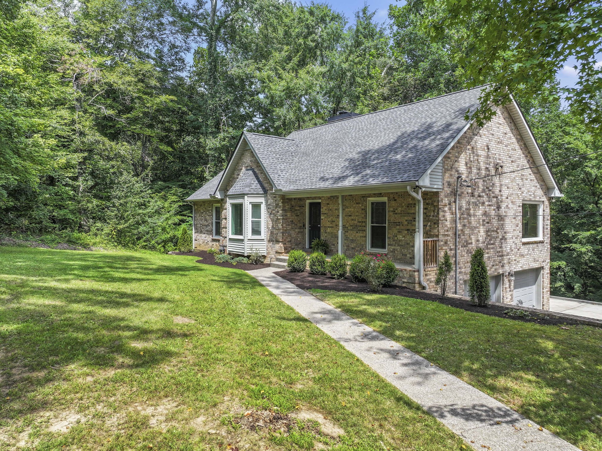 356 Arrowhead Ct