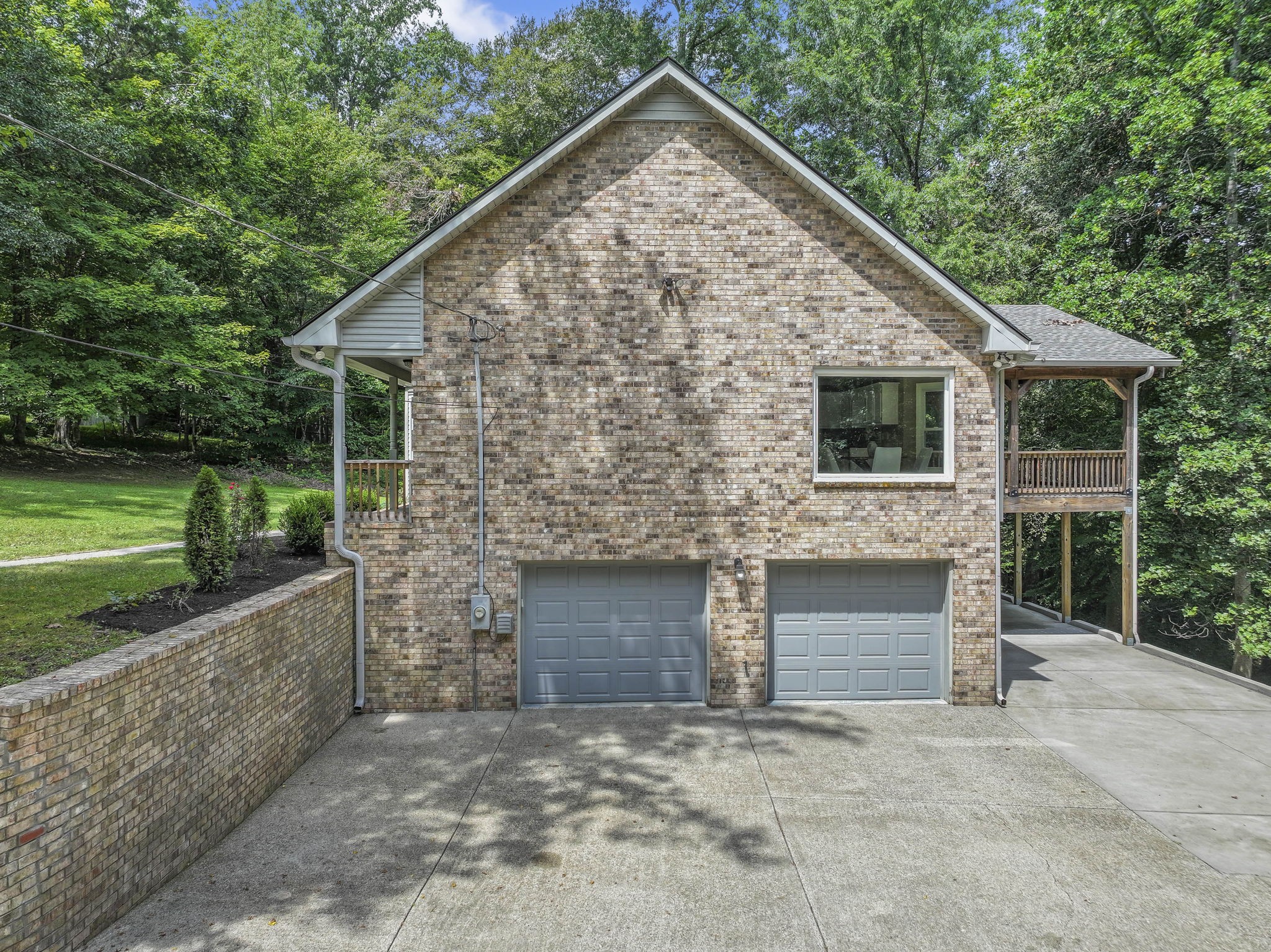 356 Arrowhead Ct