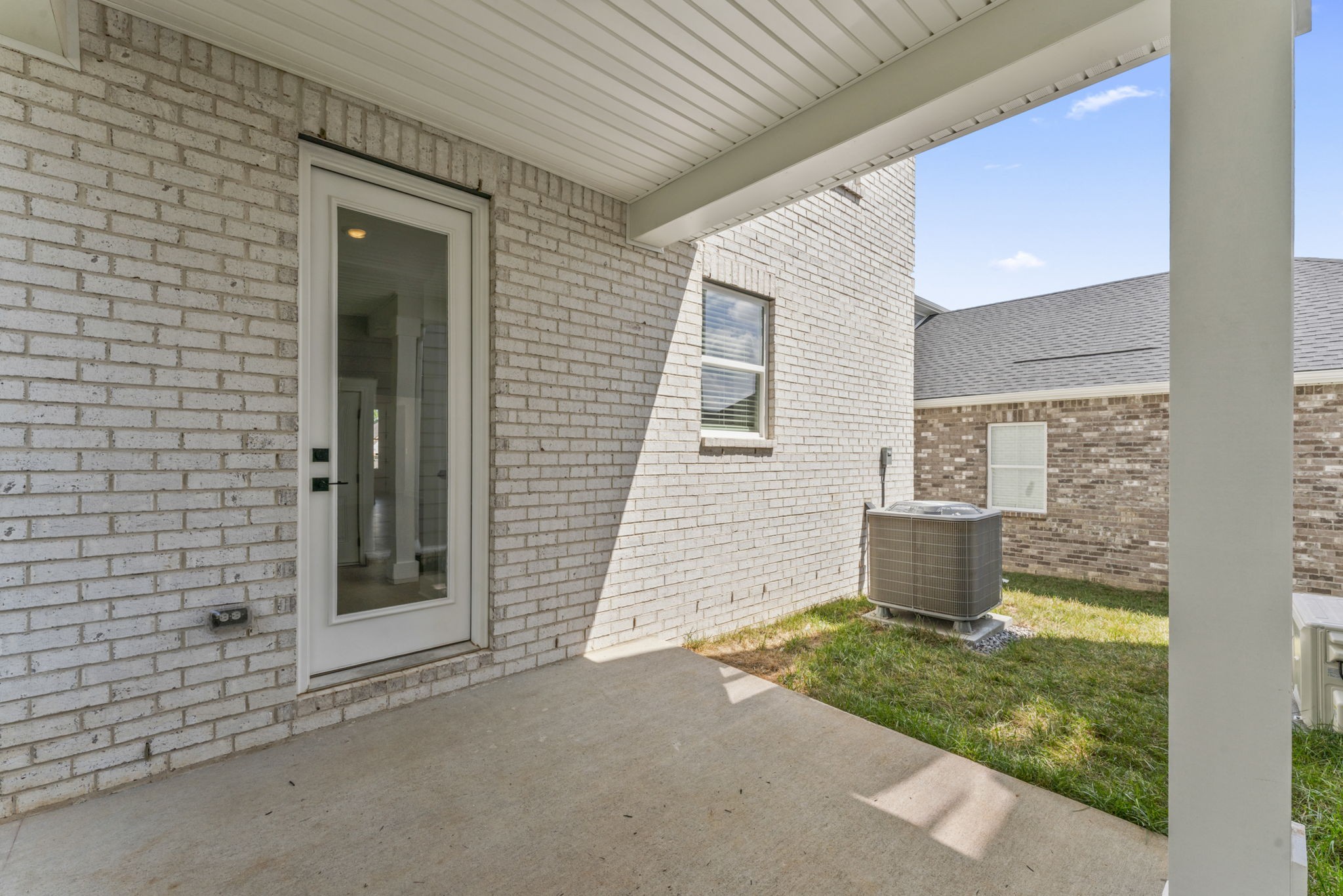 4042 Poplar Farms Dr