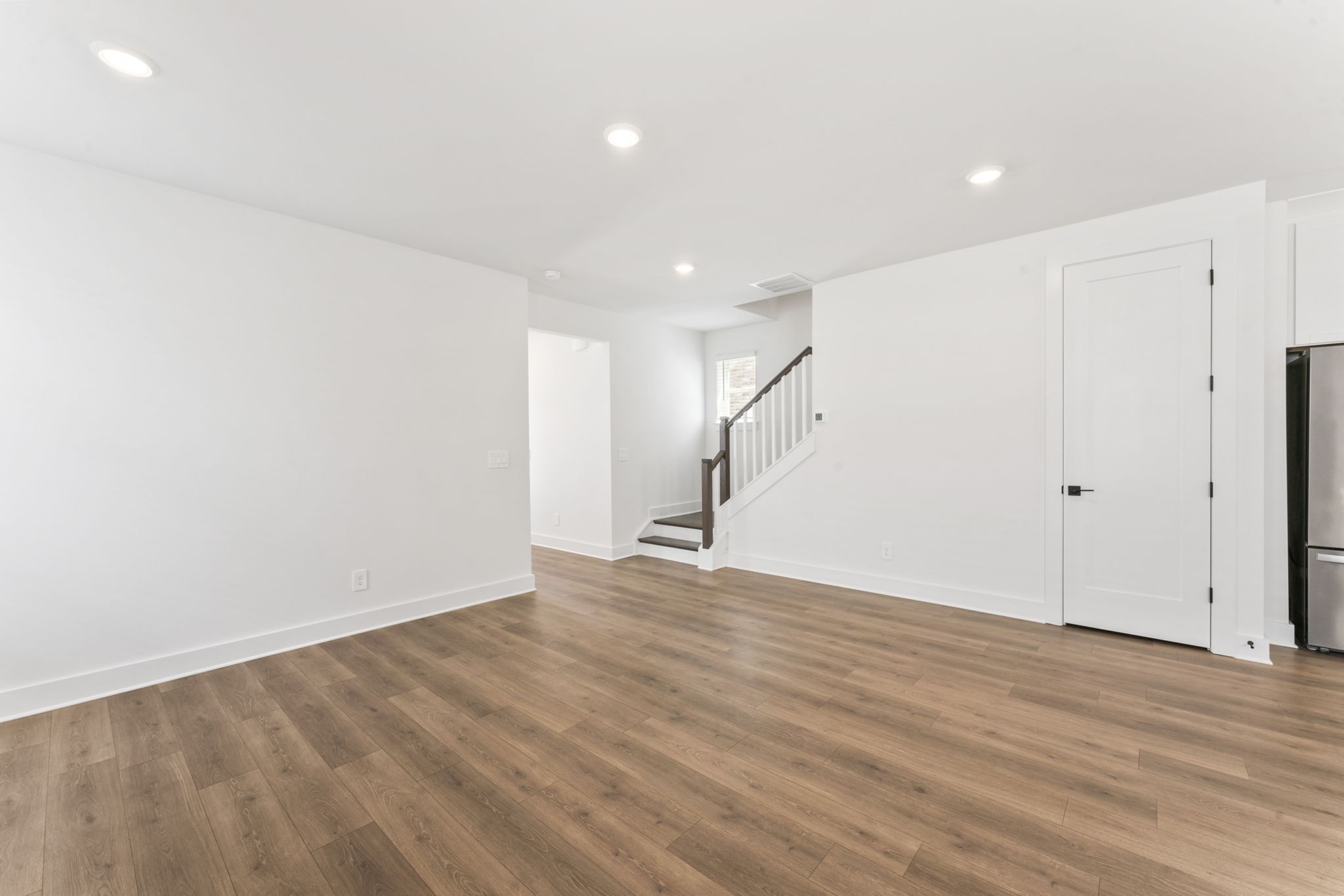 4042 Poplar Farms Dr