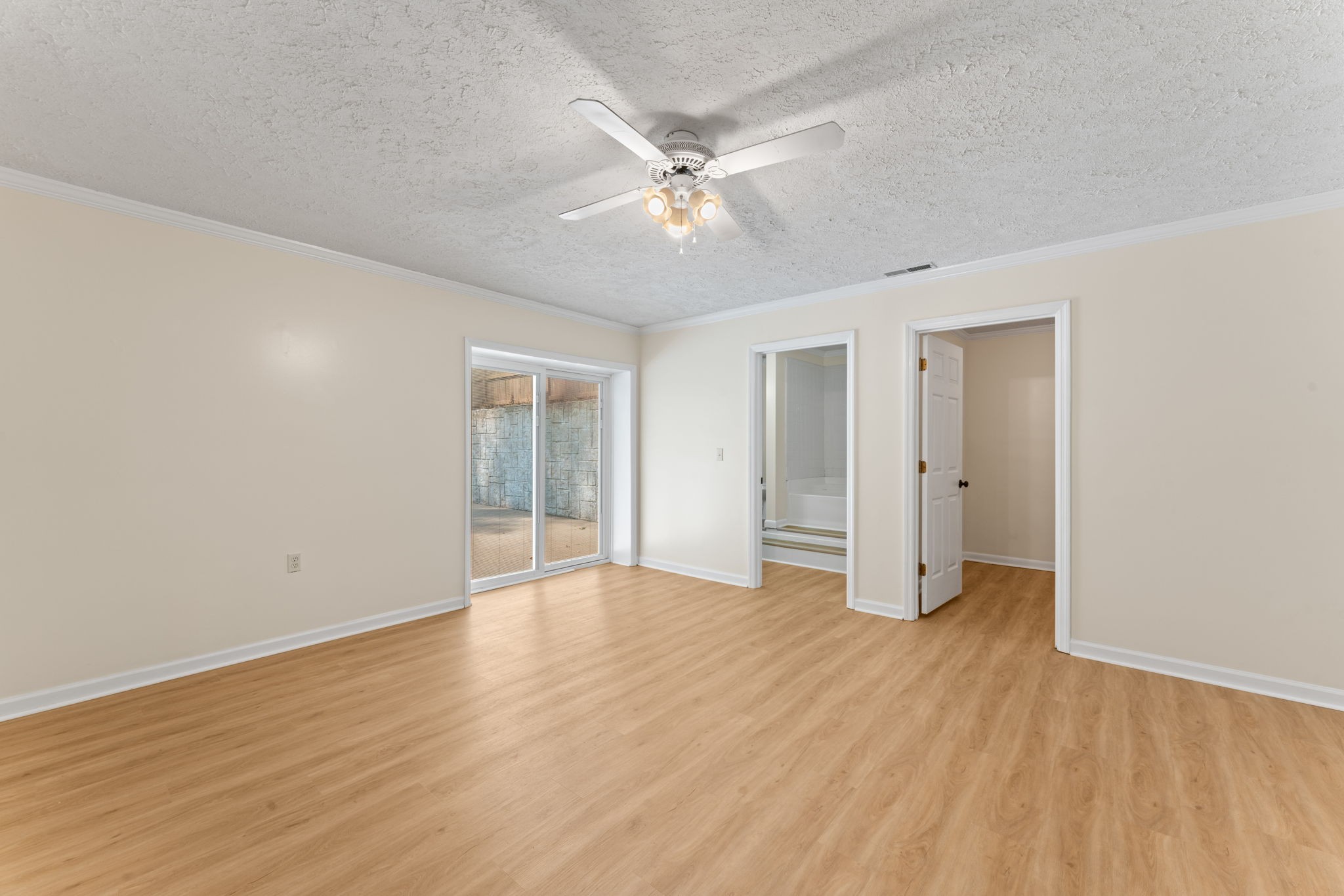 314 Deep Wood Dr
