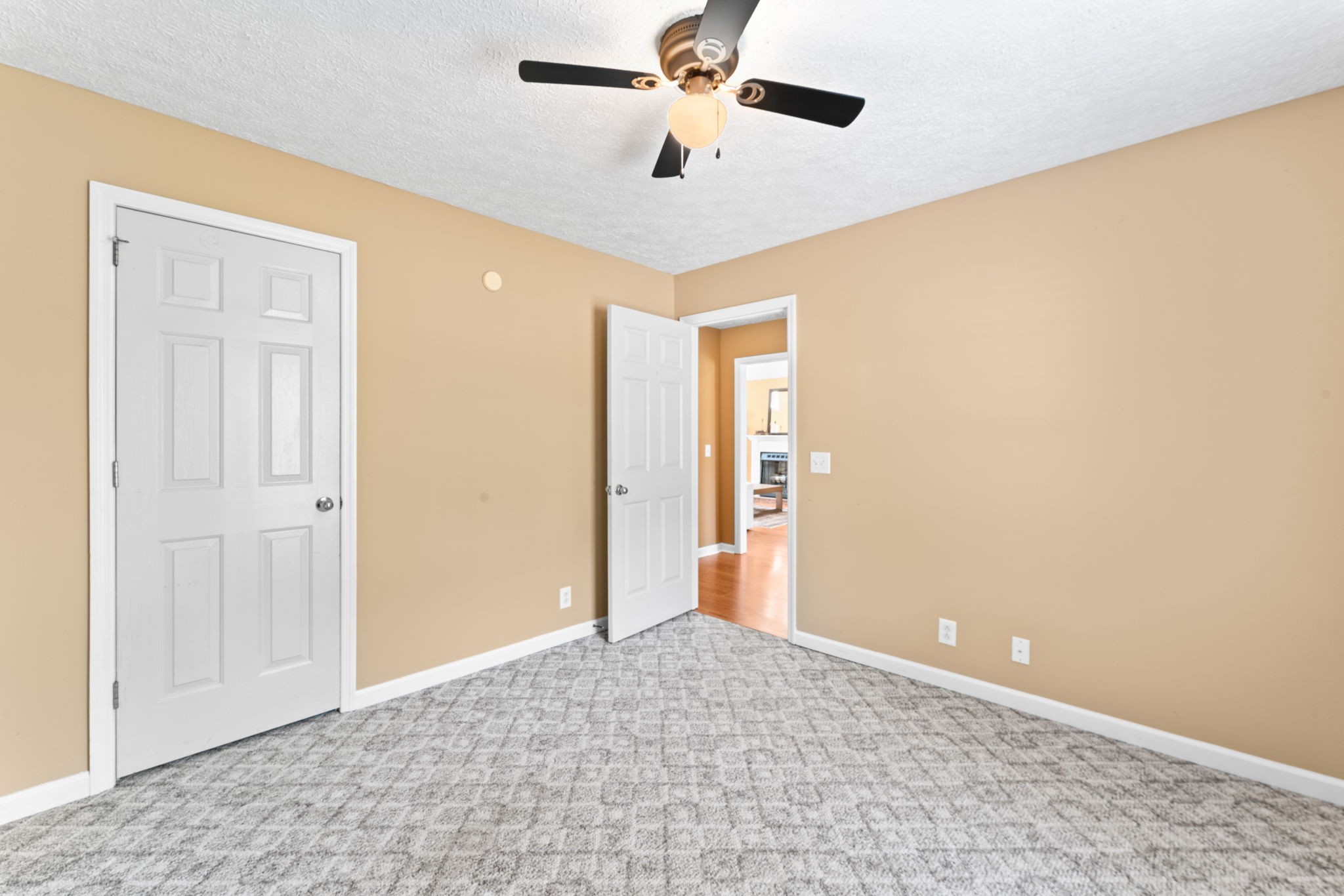 314 Deep Wood Dr