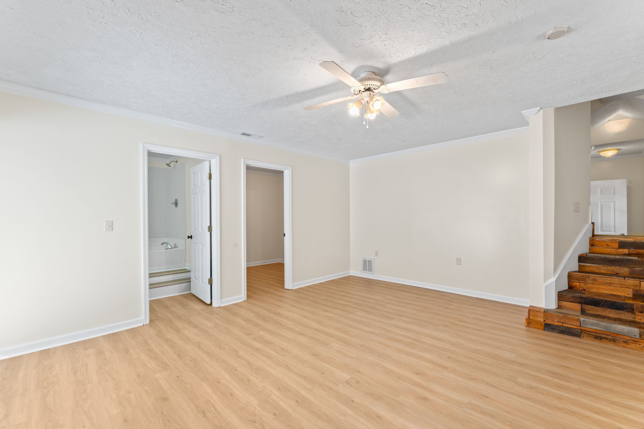 314 Deep Wood Dr