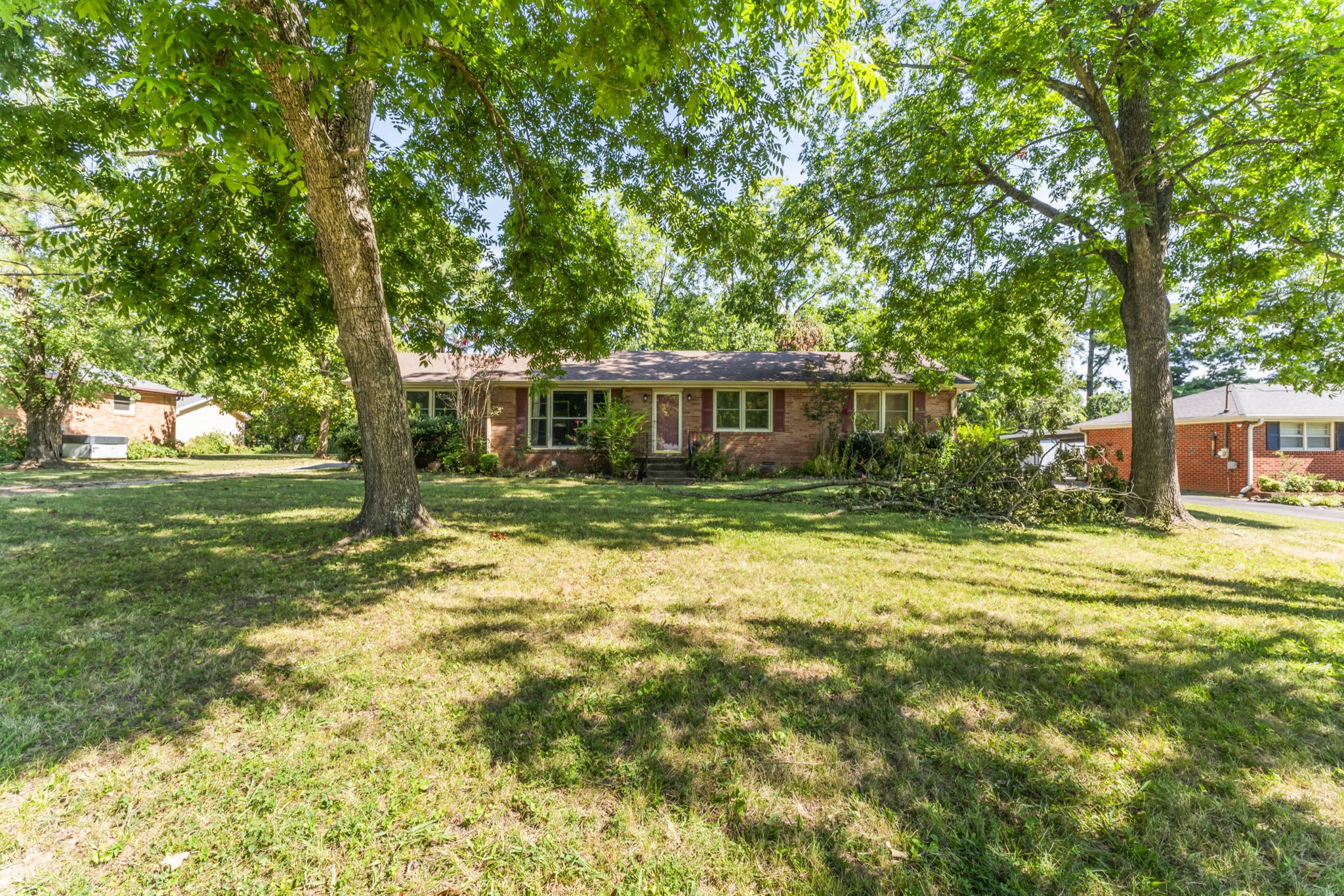 1621 Shady Cir