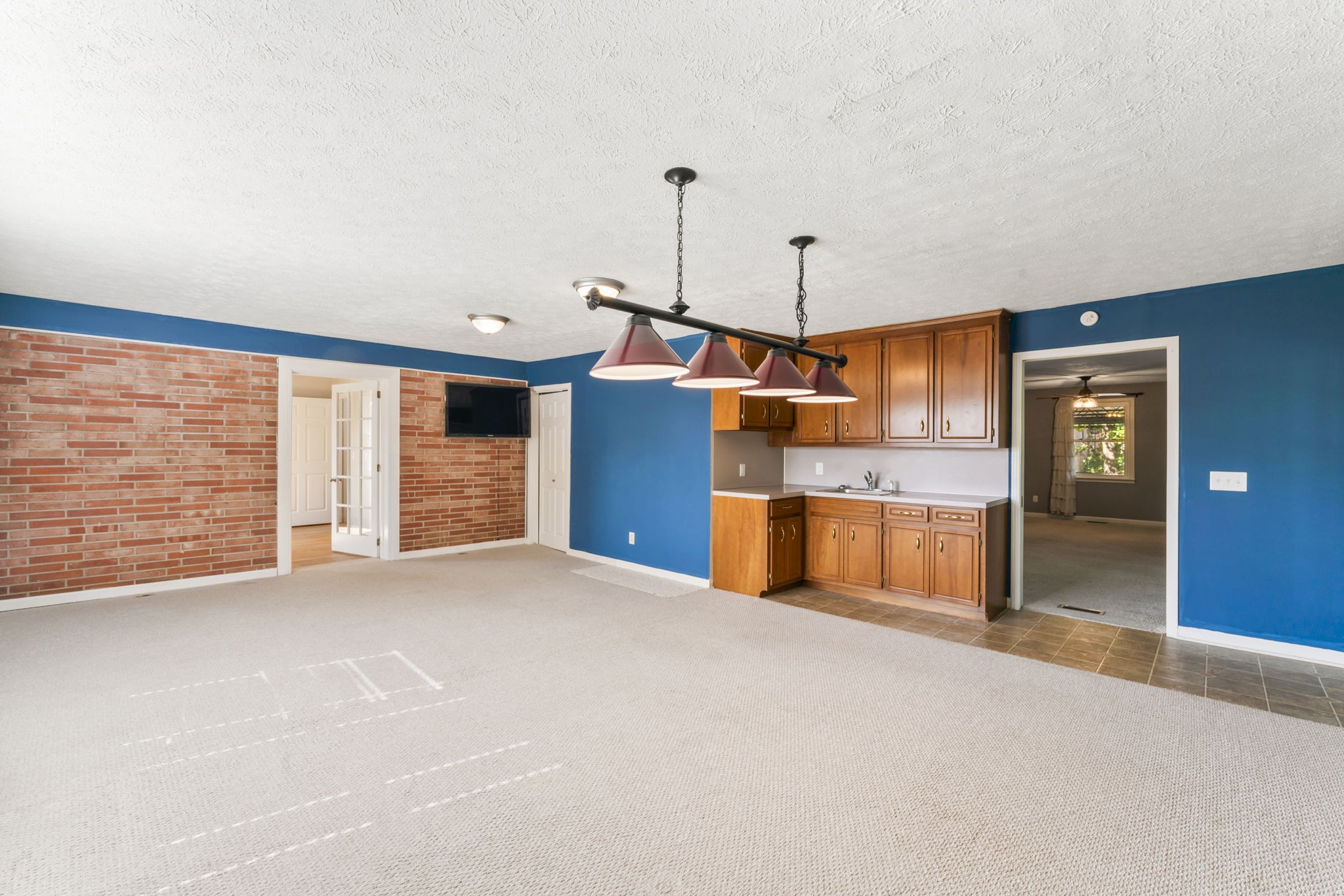 1621 Shady Cir