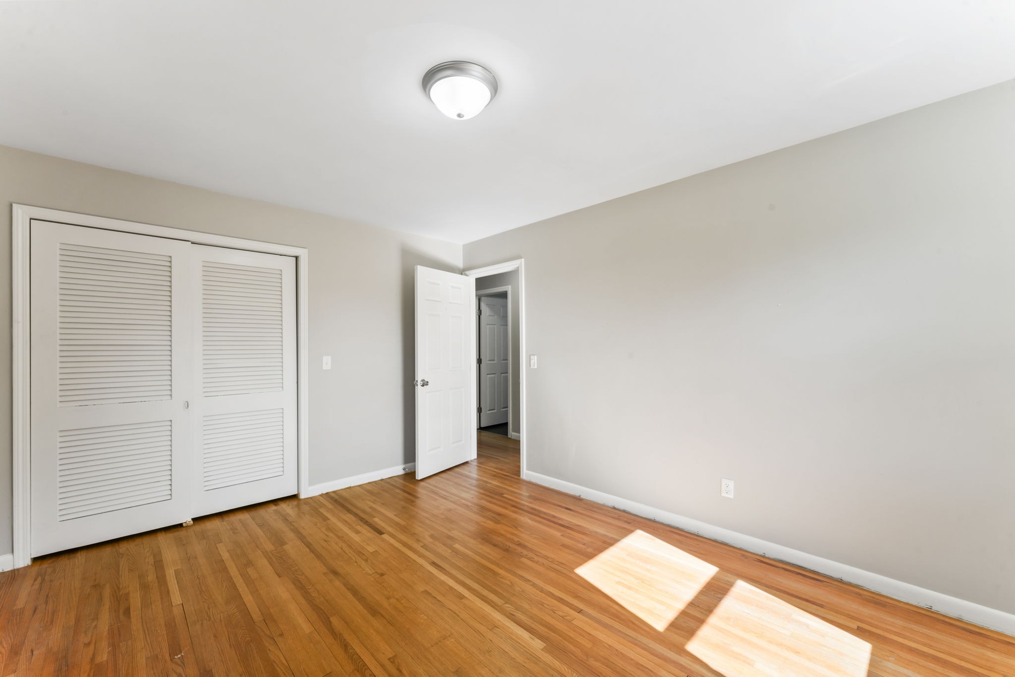 1621 Shady Cir