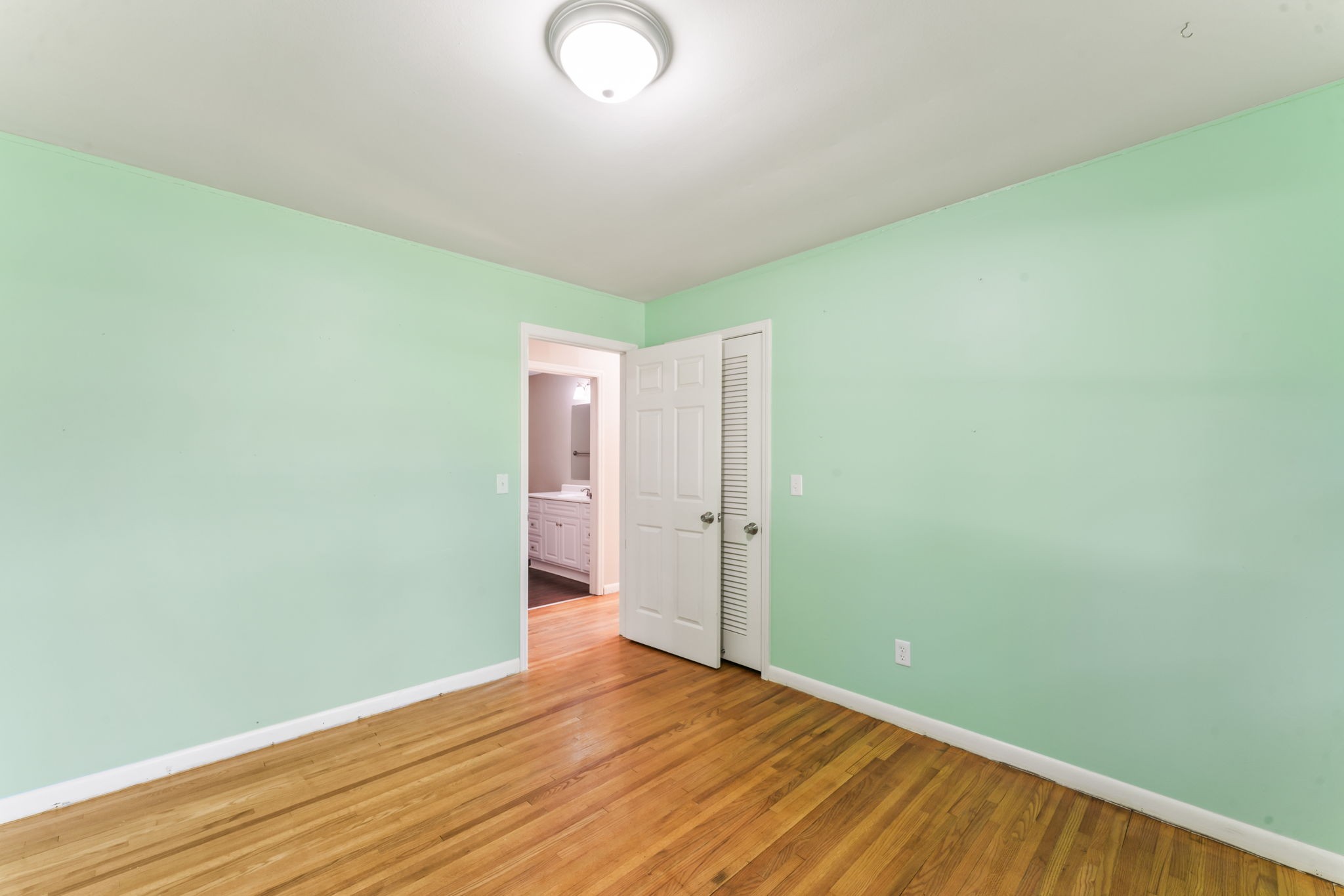 1621 Shady Cir