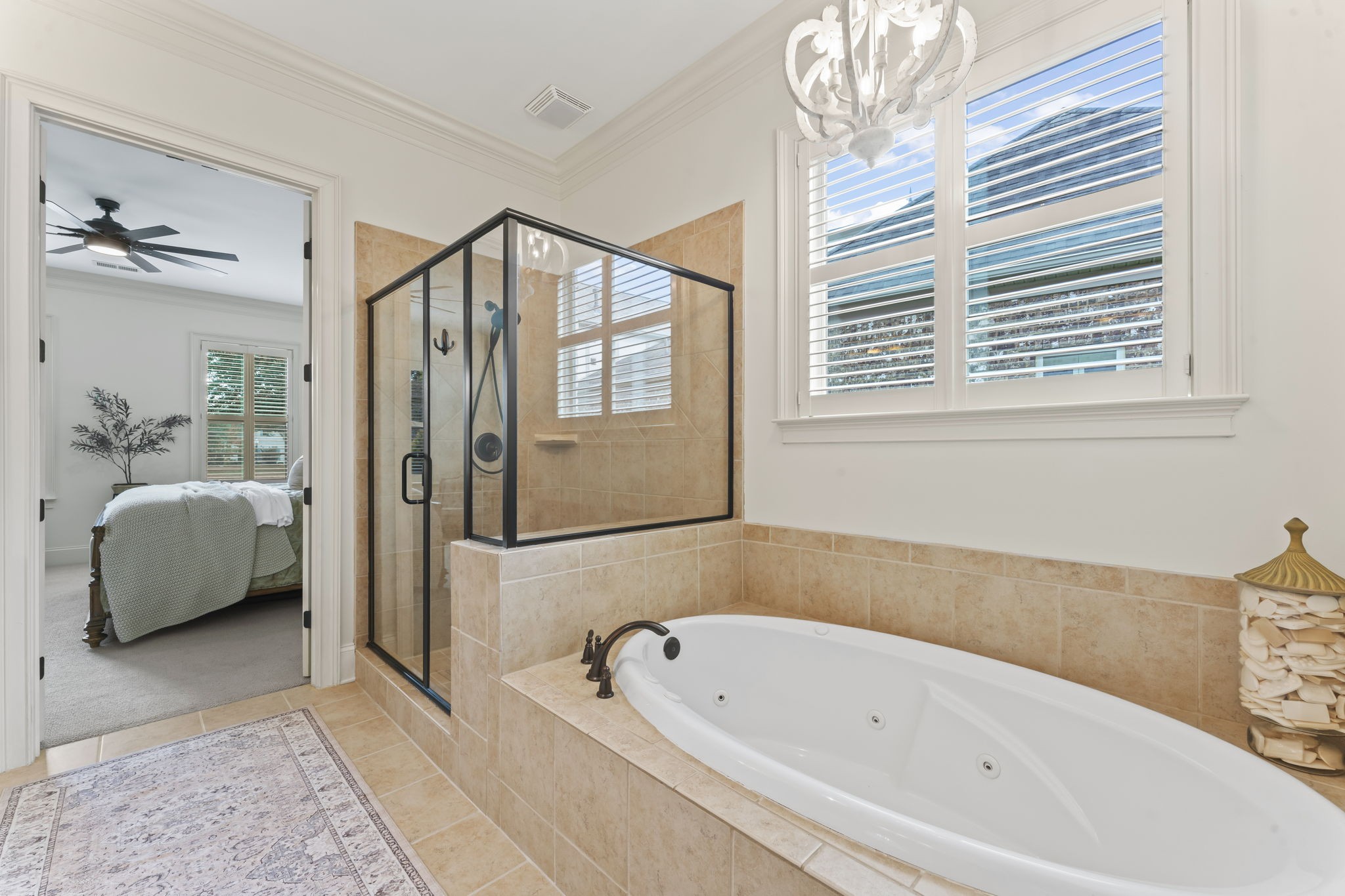 1694 Noah Ln
