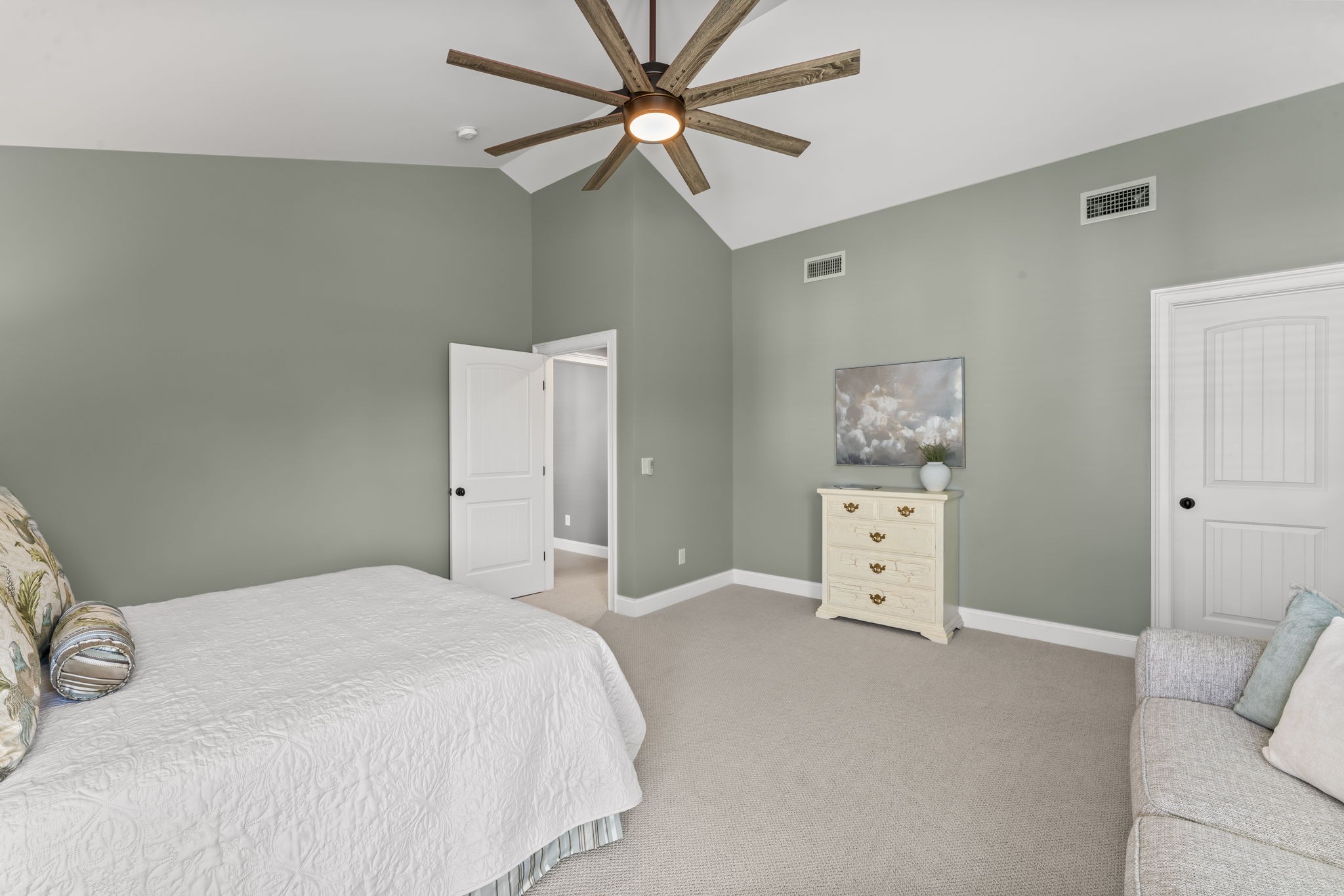 1694 Noah Ln
