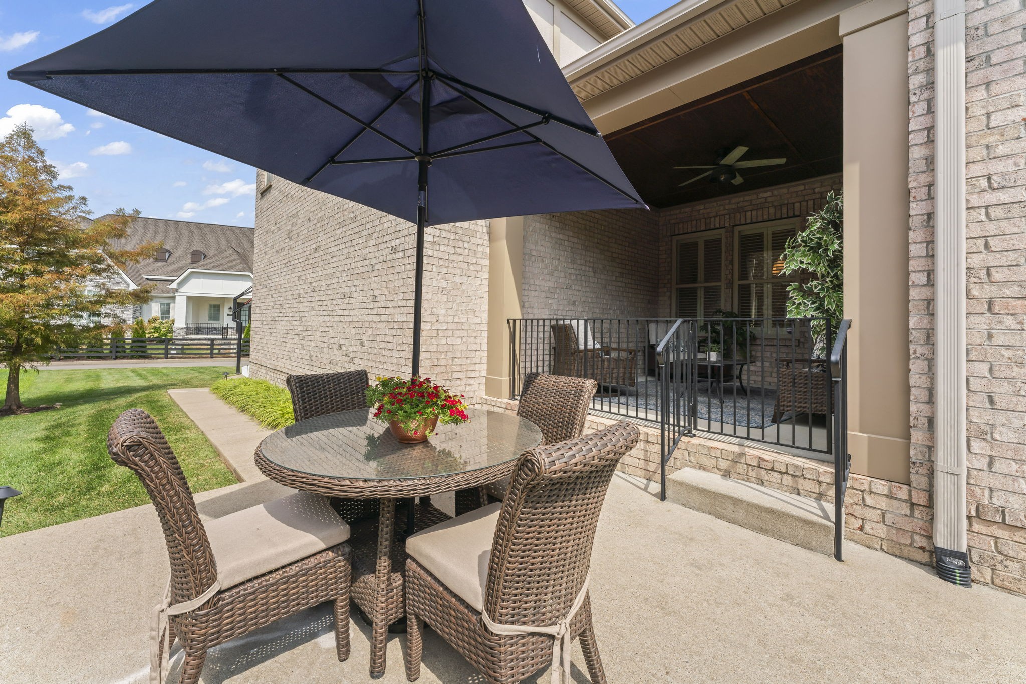 1694 Noah Ln
