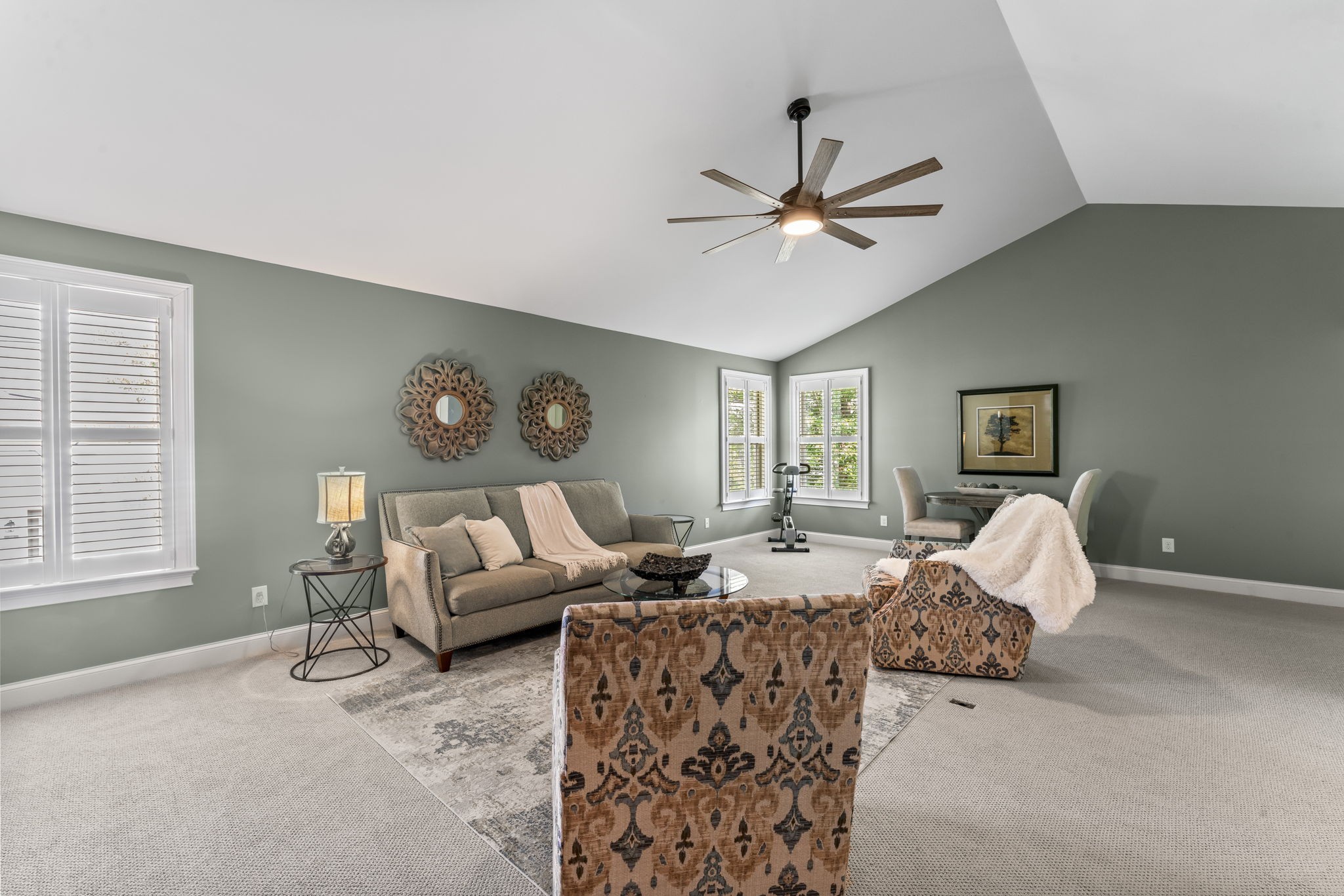 1694 Noah Ln