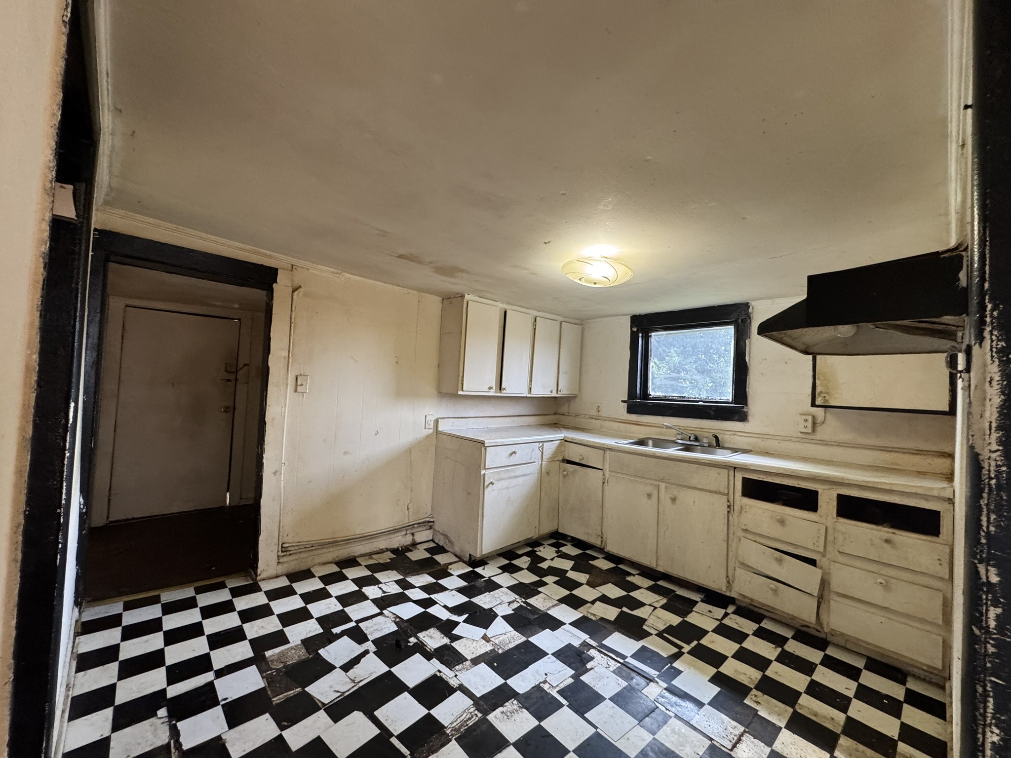 406 Market St, W