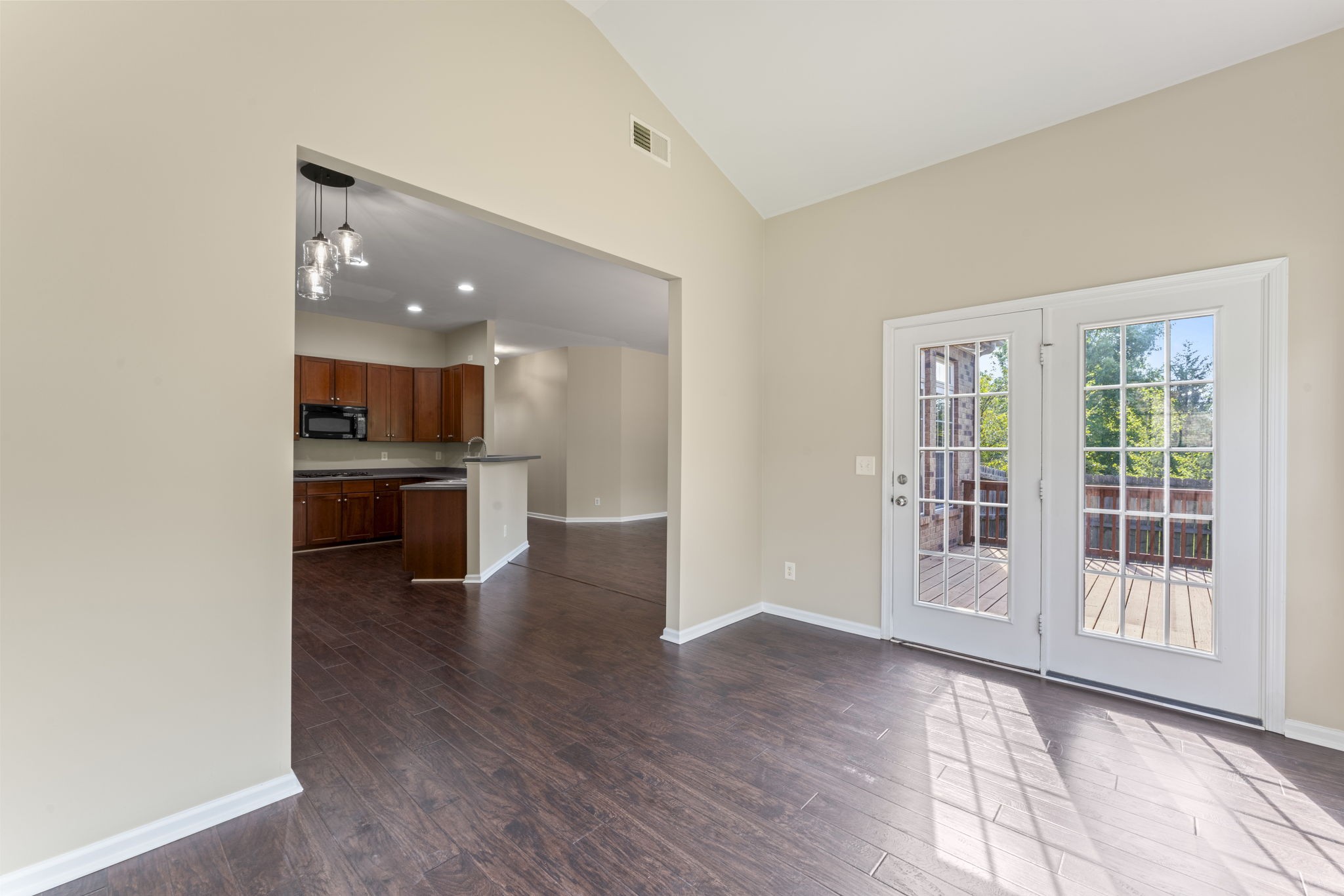 2038 Lincoln Rd