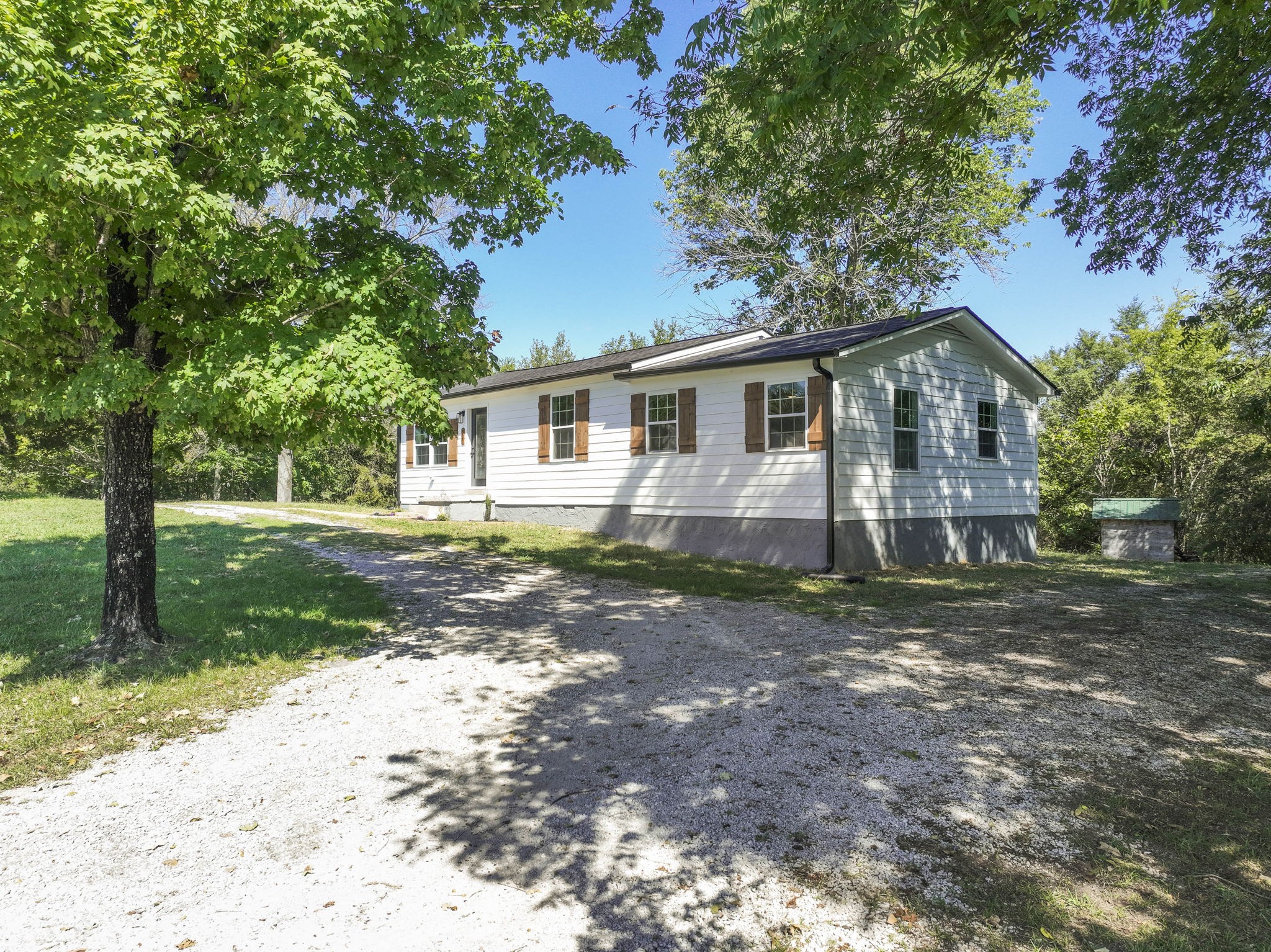827 Old Lewisburg Hwy