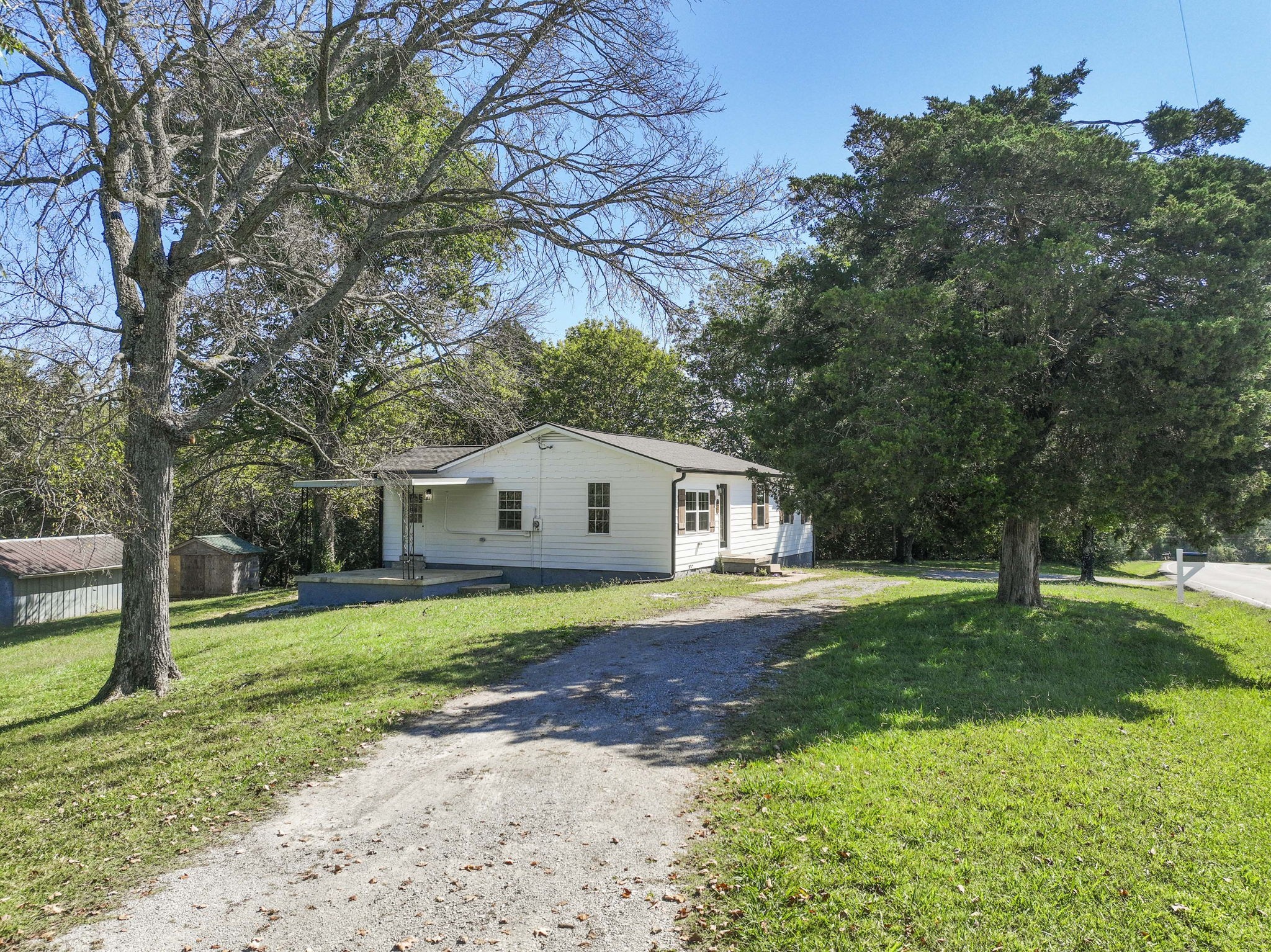 827 Old Lewisburg Hwy