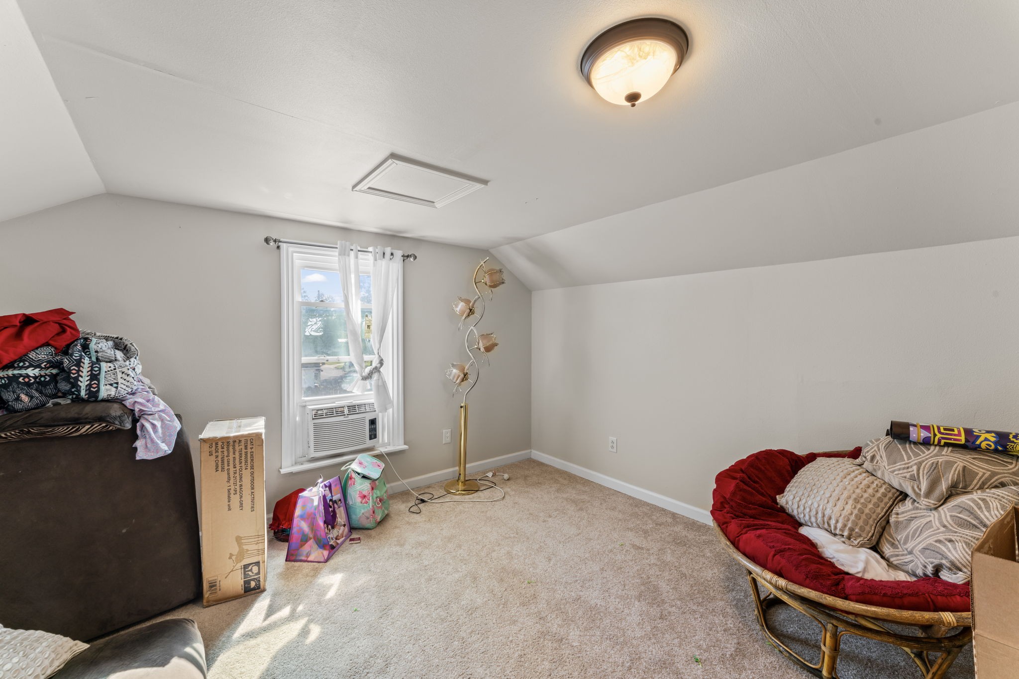 220 Jackson Ave