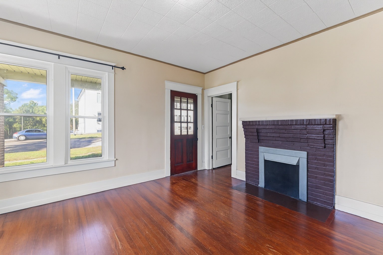 220 Jackson Ave
