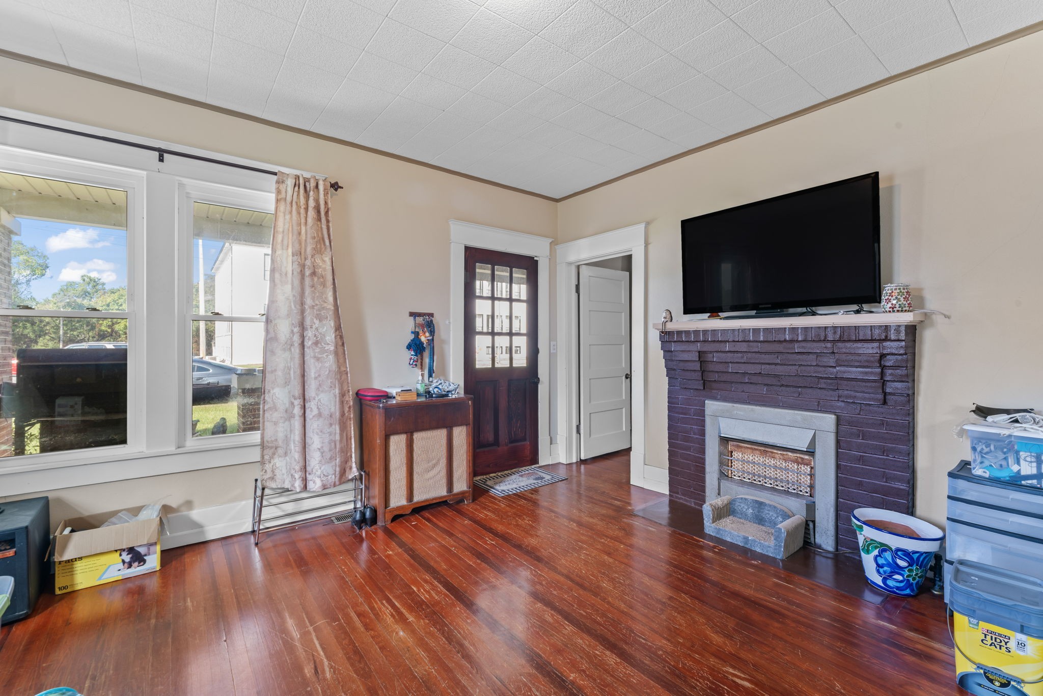220 Jackson Ave