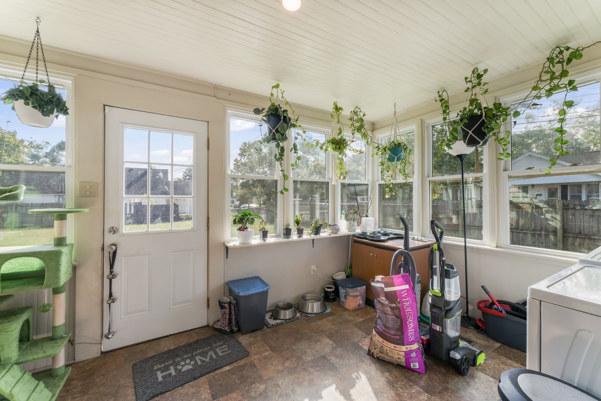 220 Jackson Ave