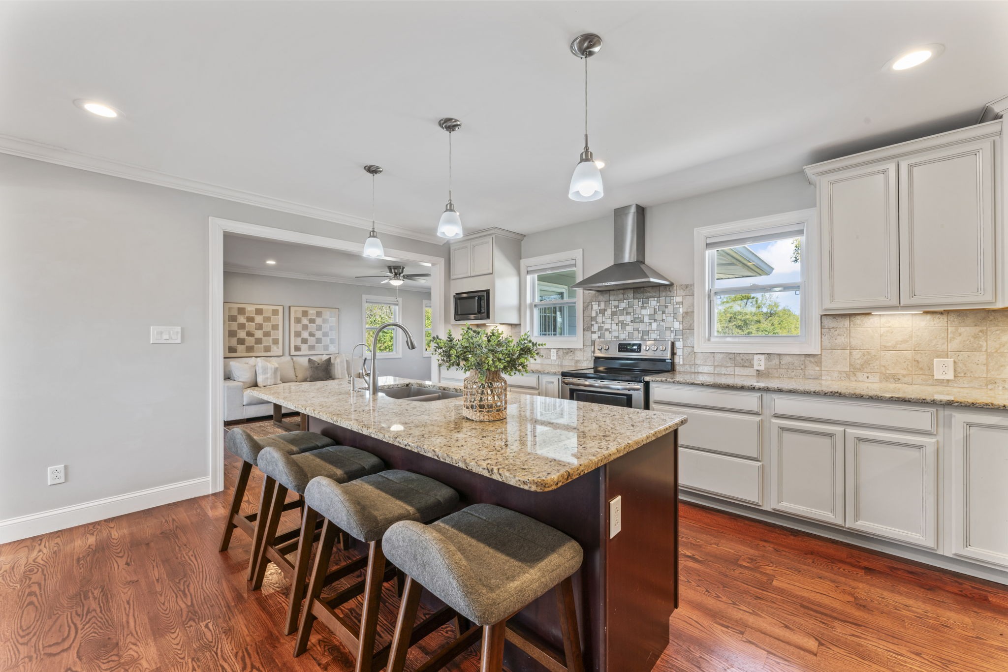 1670 Long Hollow Pike