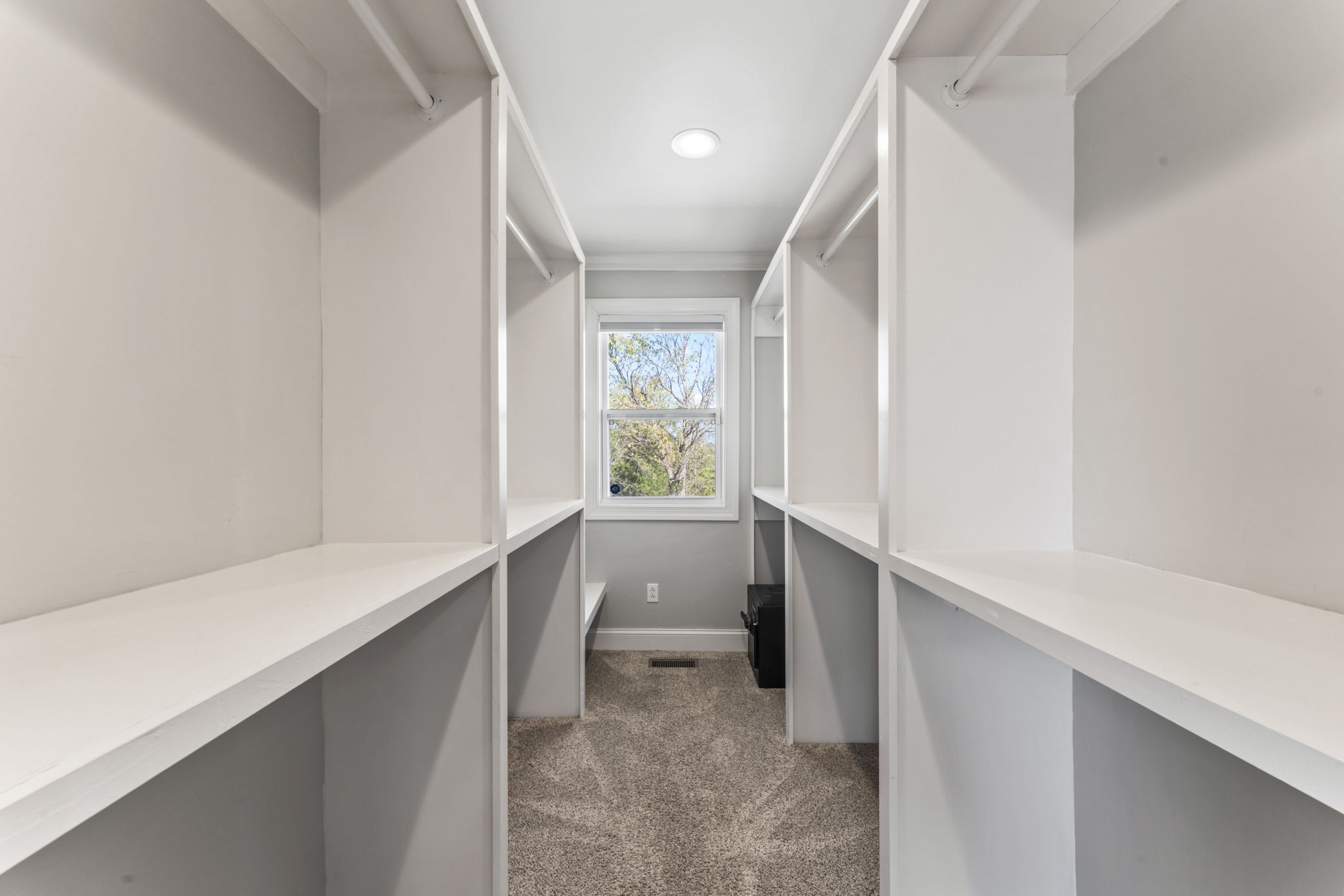 1670 Long Hollow Pike